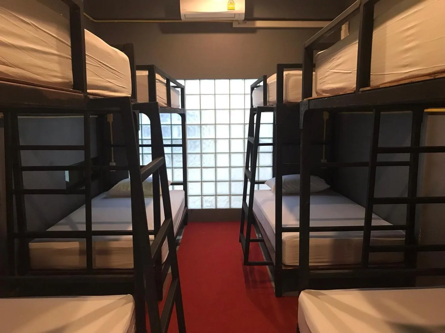 Bed in 248 STREET HOSTEL