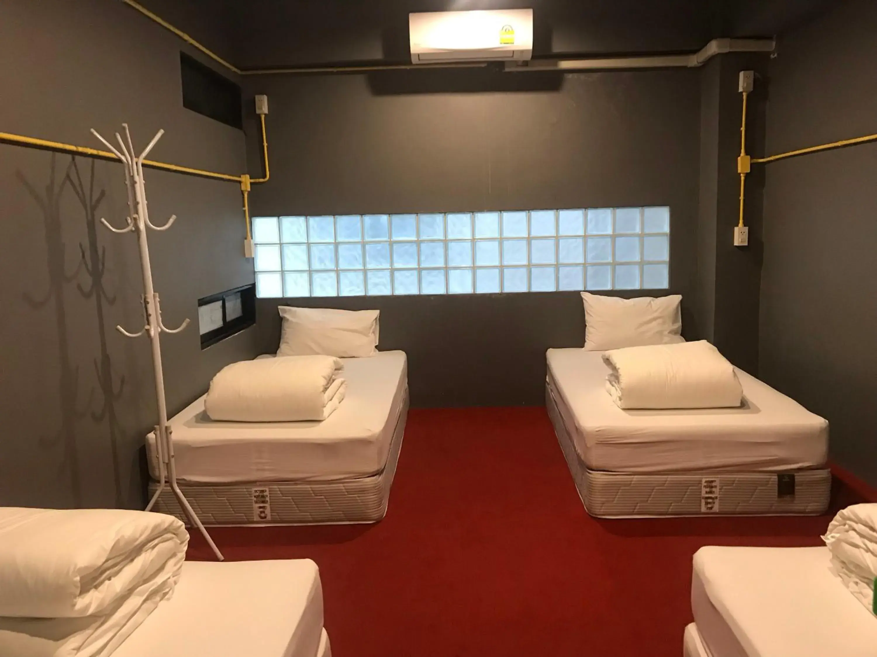 Bed in 4-Bed Female Dormitory Room in 248 STREET HOSTEL Bed in 4-Bed Female Dormitory Room in 248 STREET HOSTEL