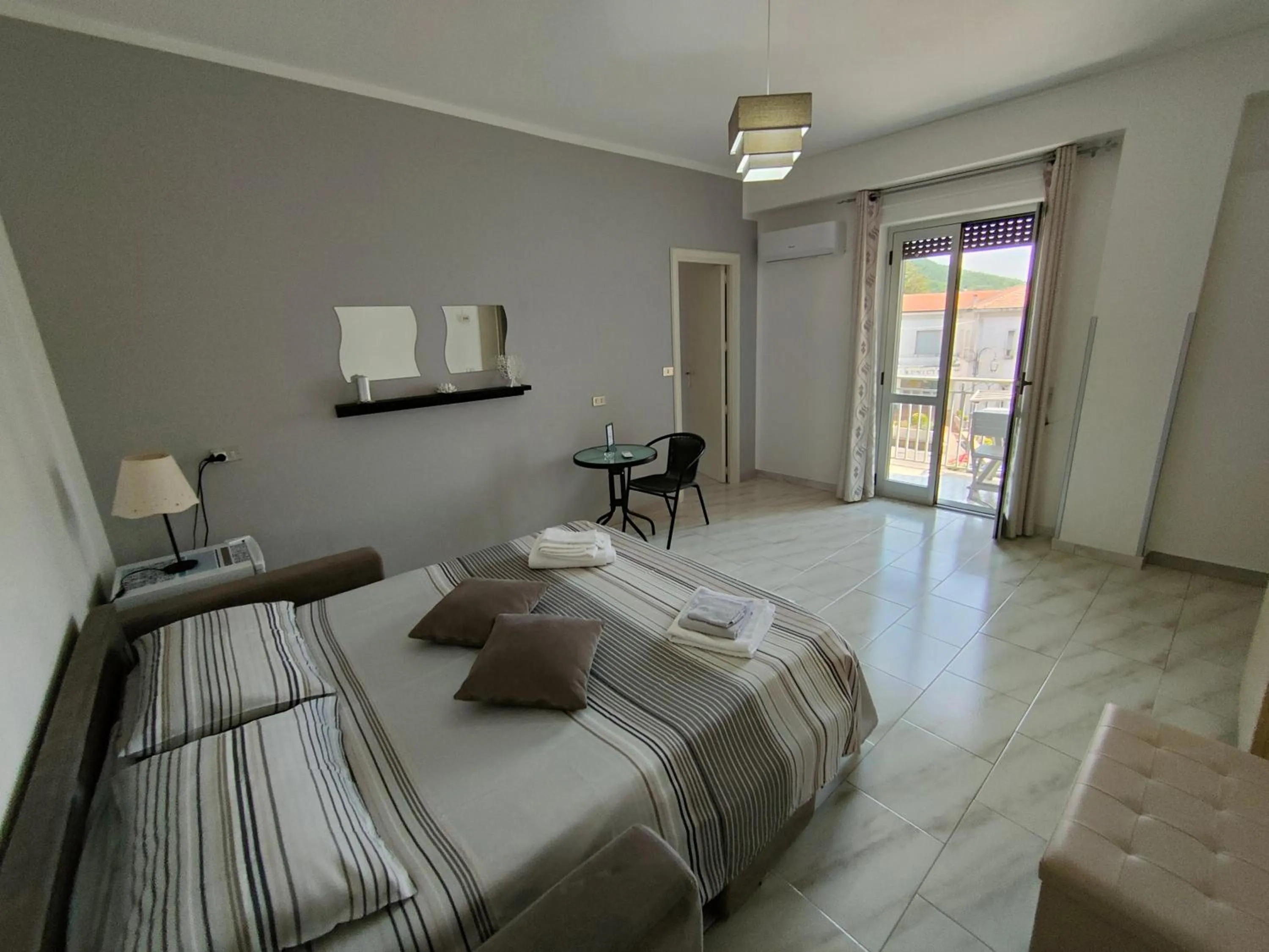 Bed in Bed and Breakfast Champagne