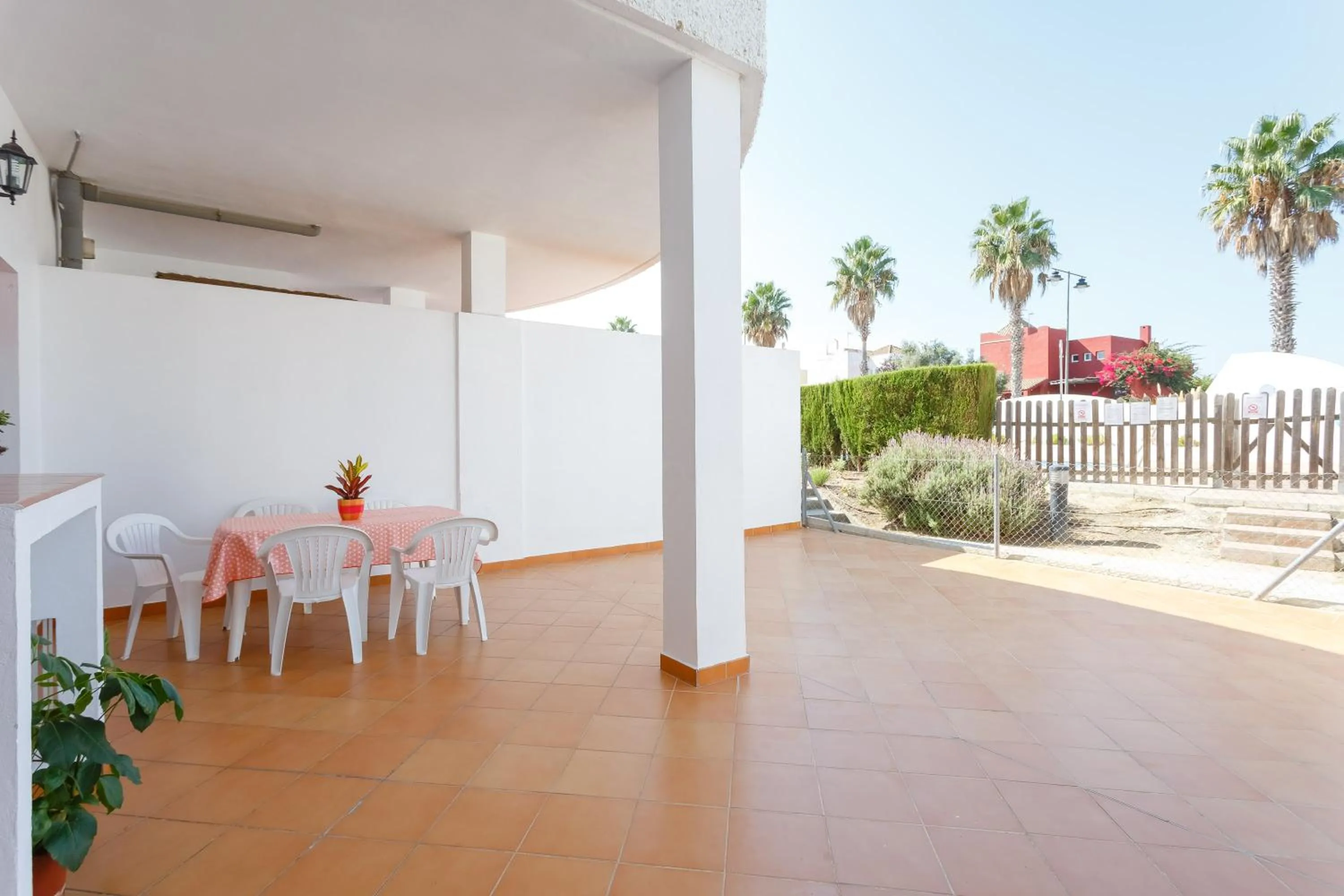 Bonito apartamento en campo de golf con piscina