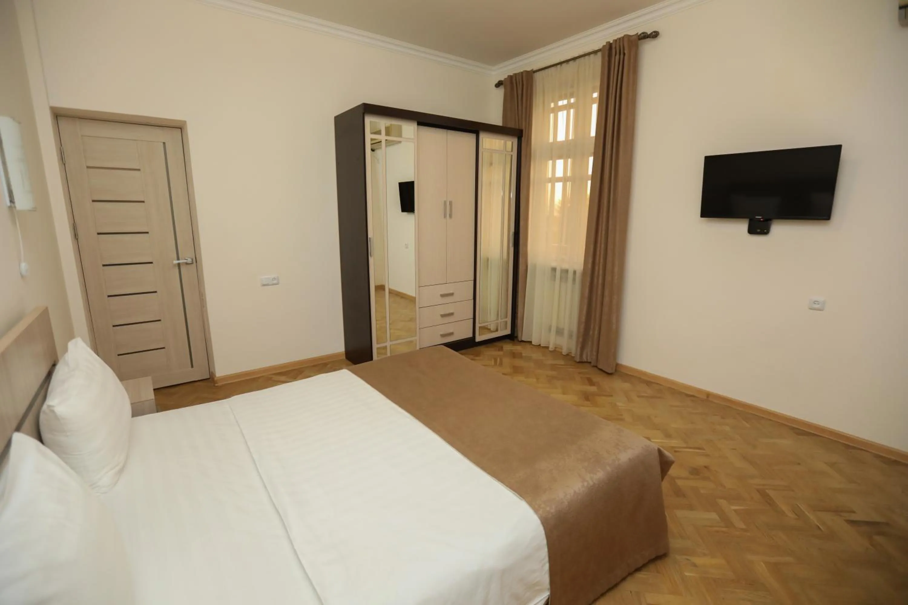 Bed in Alba Hotel Yerevan