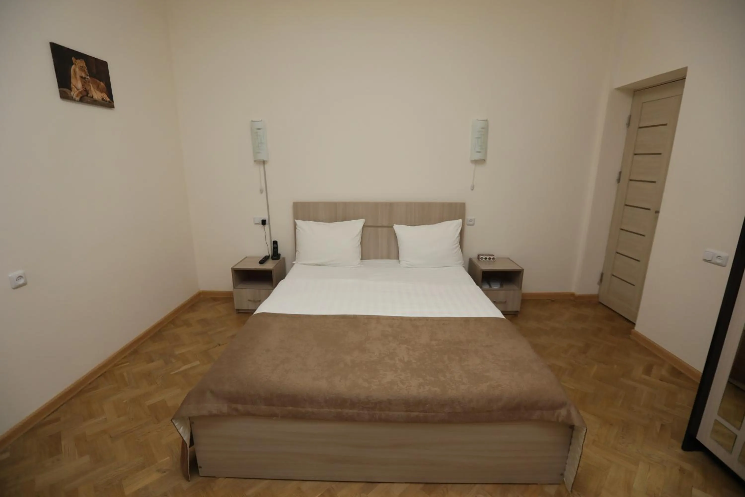 Bed in Alba Hotel Yerevan