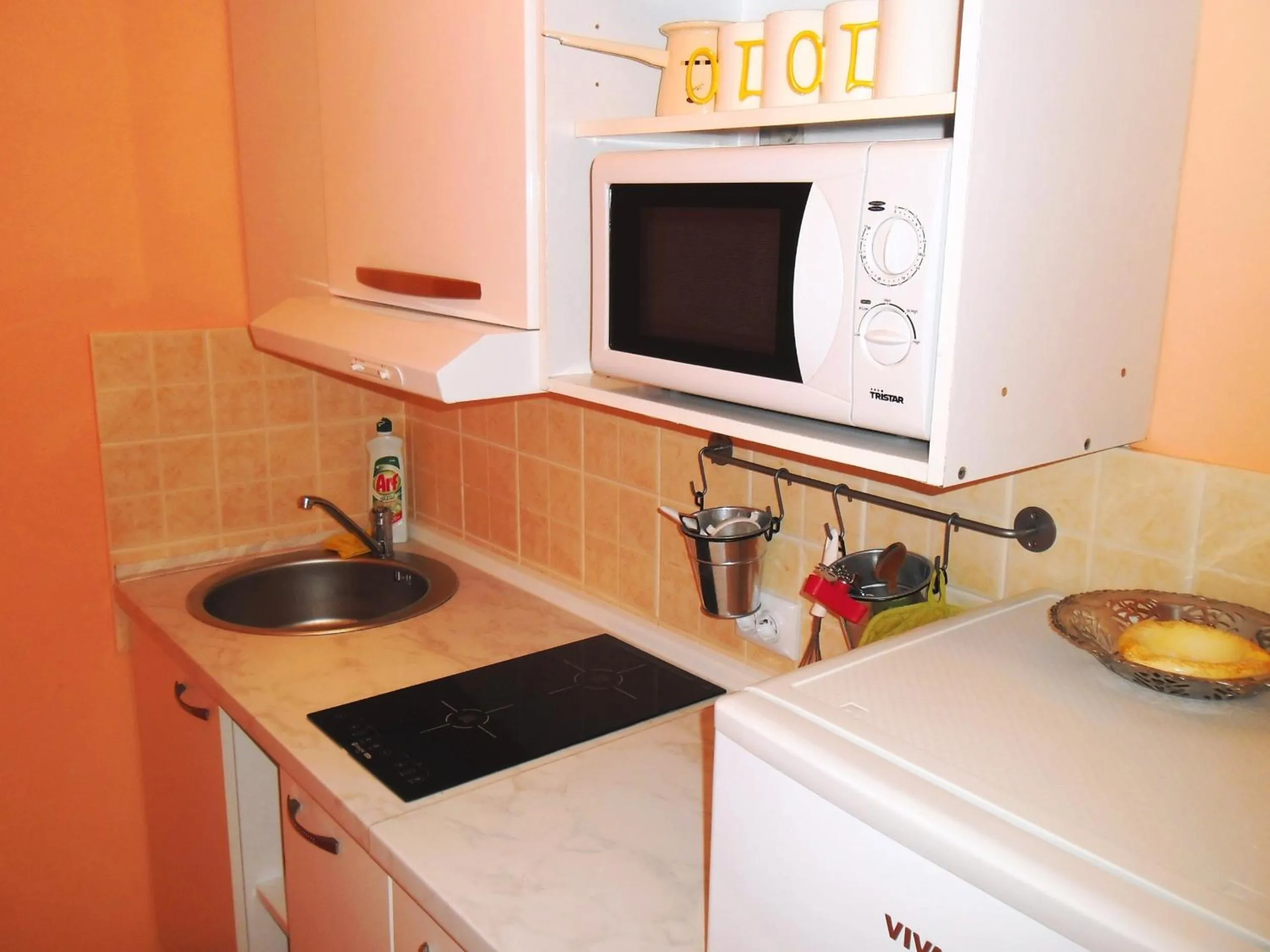 Kitchen or kitchenette in Apartments Kestenovi Dvori