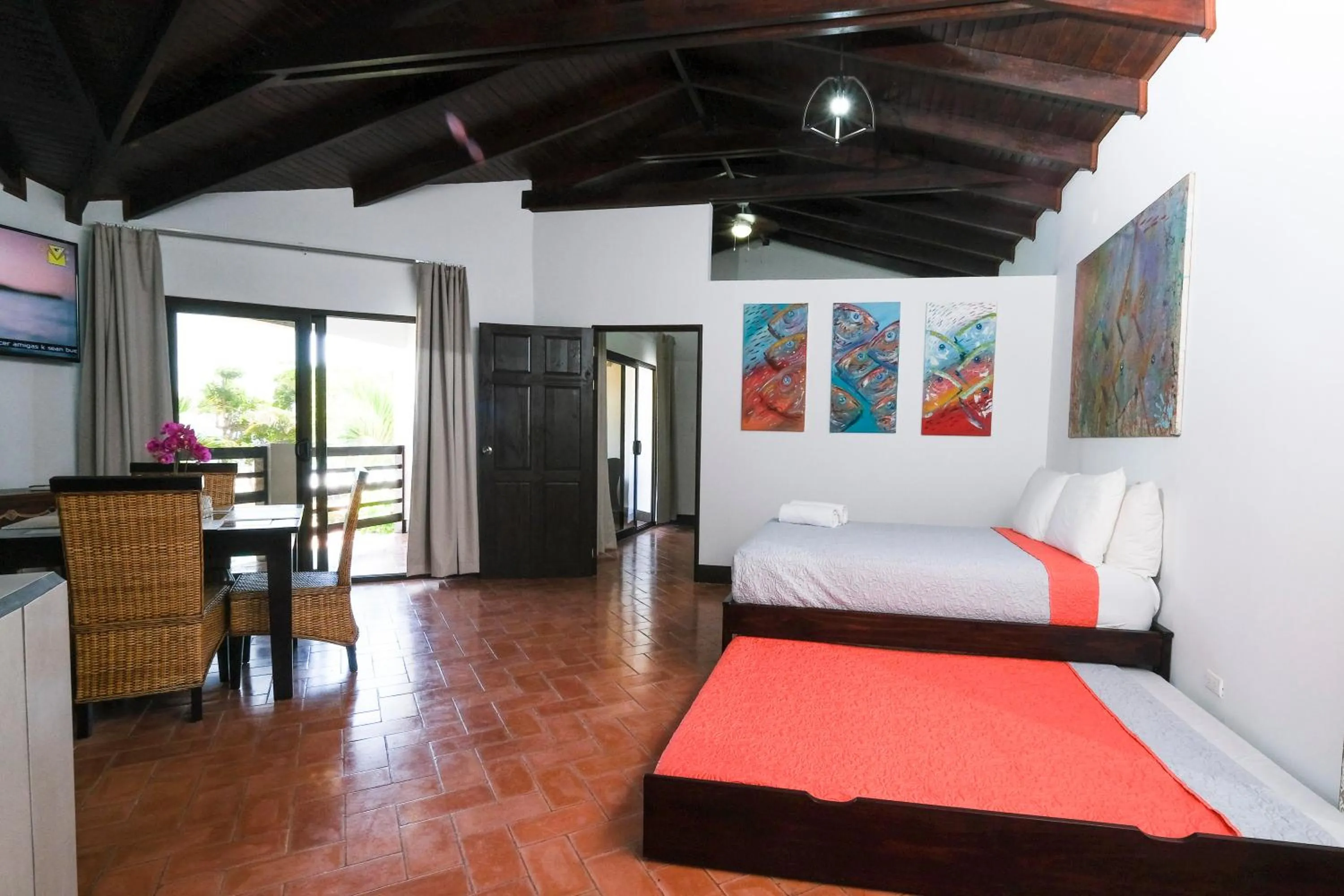 Photo of the whole room, Bed in Hotel Terraza del Pacifico