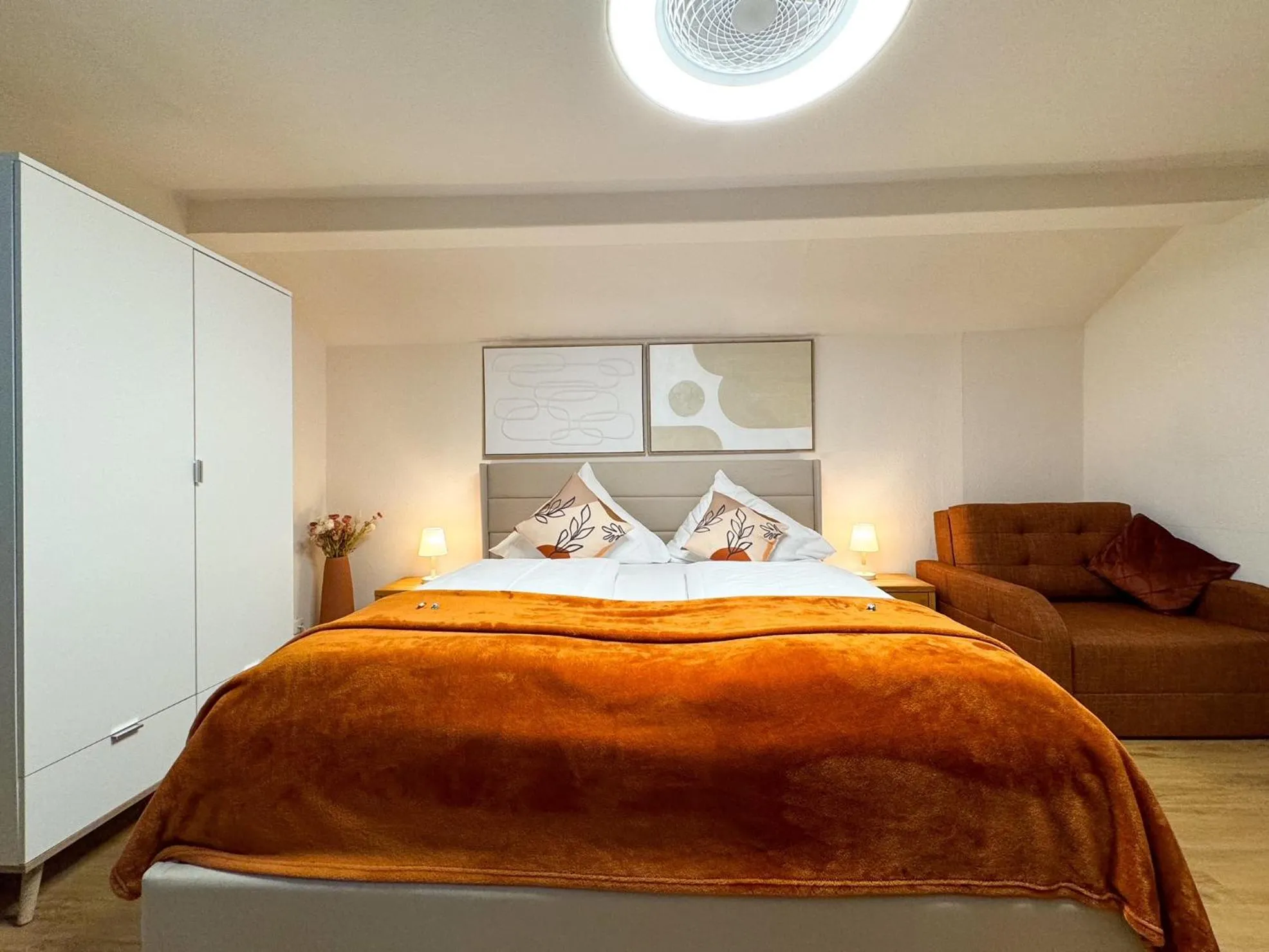 Photo of the whole room, Bed in Sieben Zimmer am See