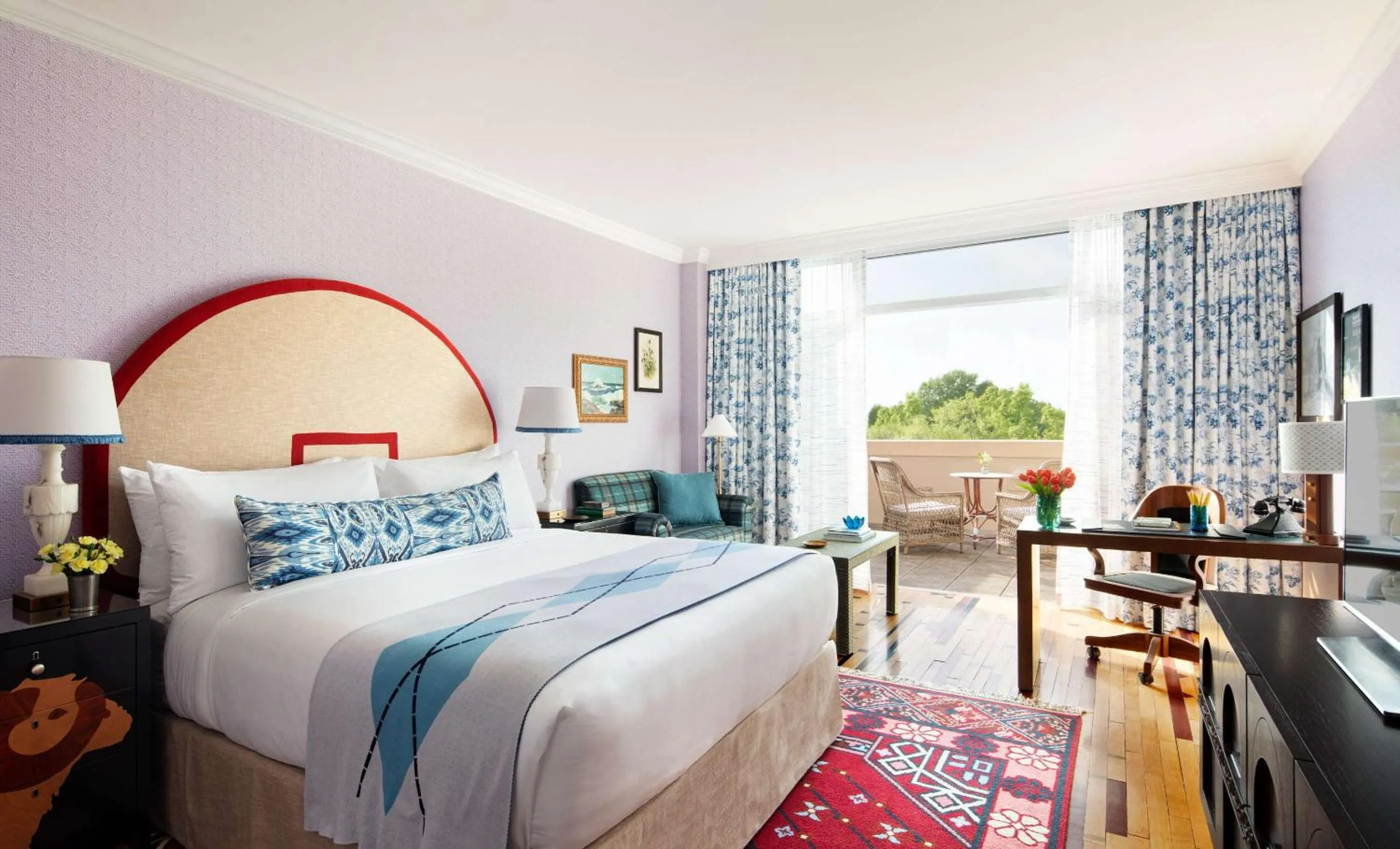 Bed in Graduate by Hilton Chapel Hill