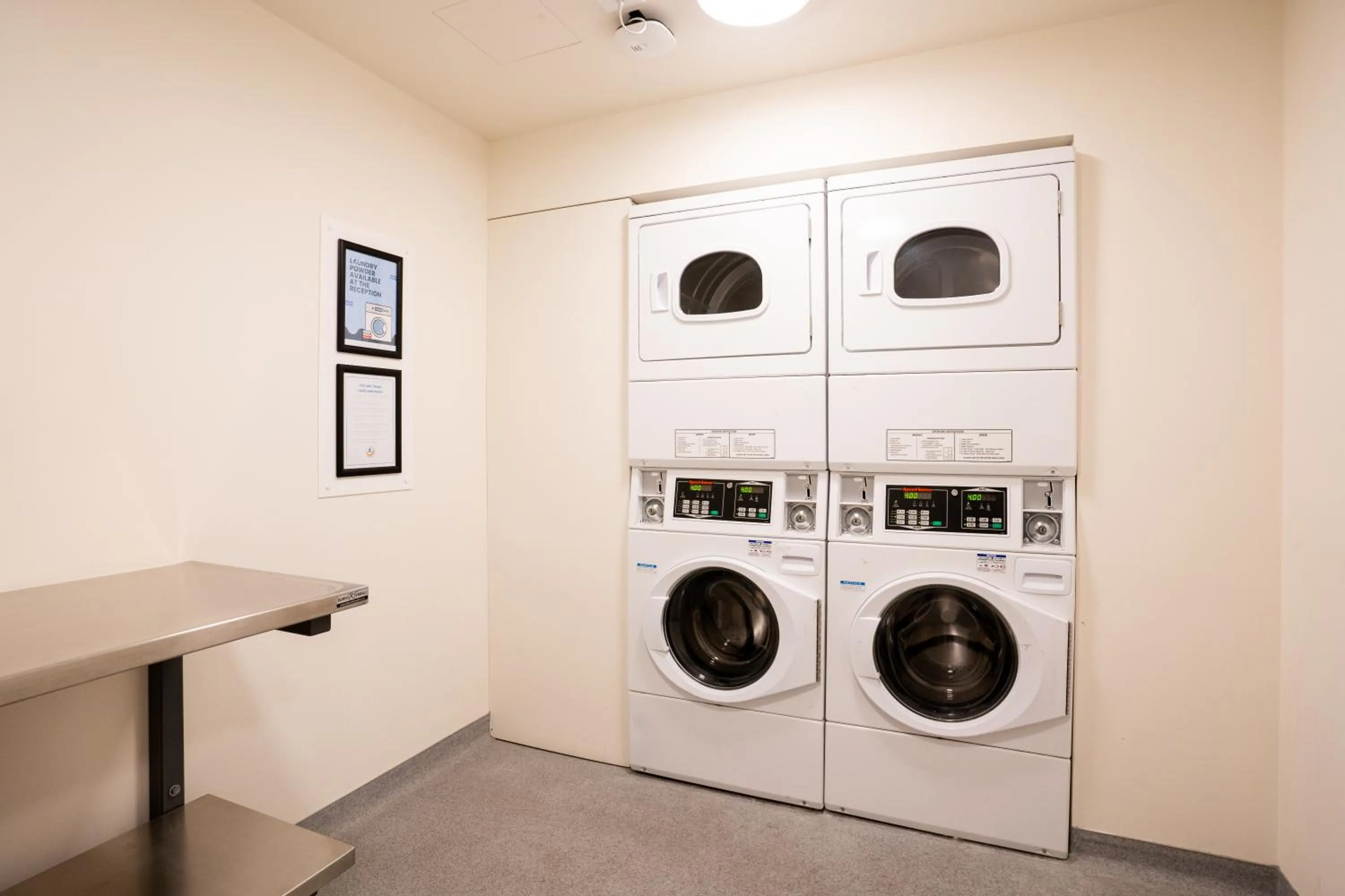 washing machine in Haka House Hostel Tekapo