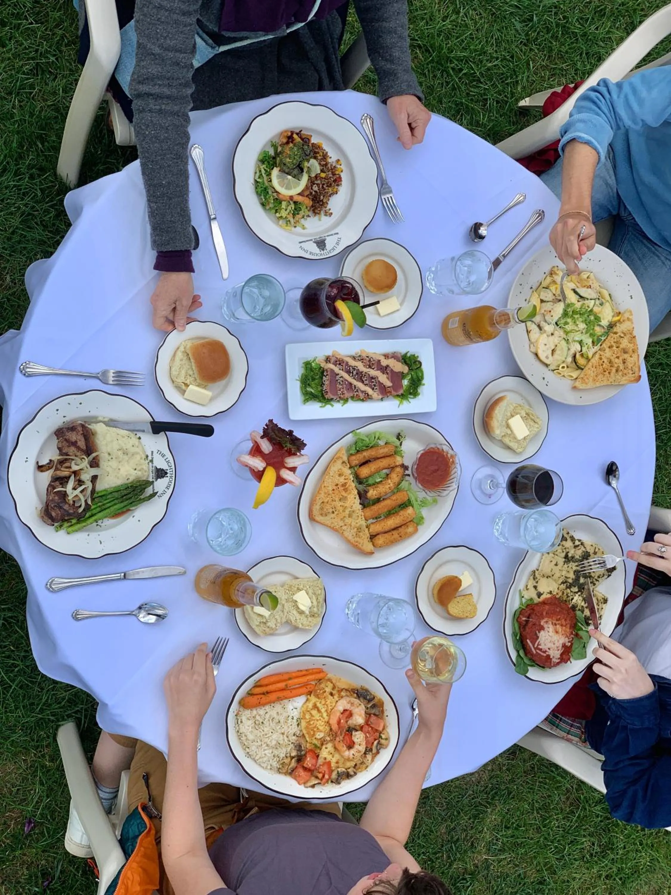 Food and drinks in Lighthouse Inn Cape Cod