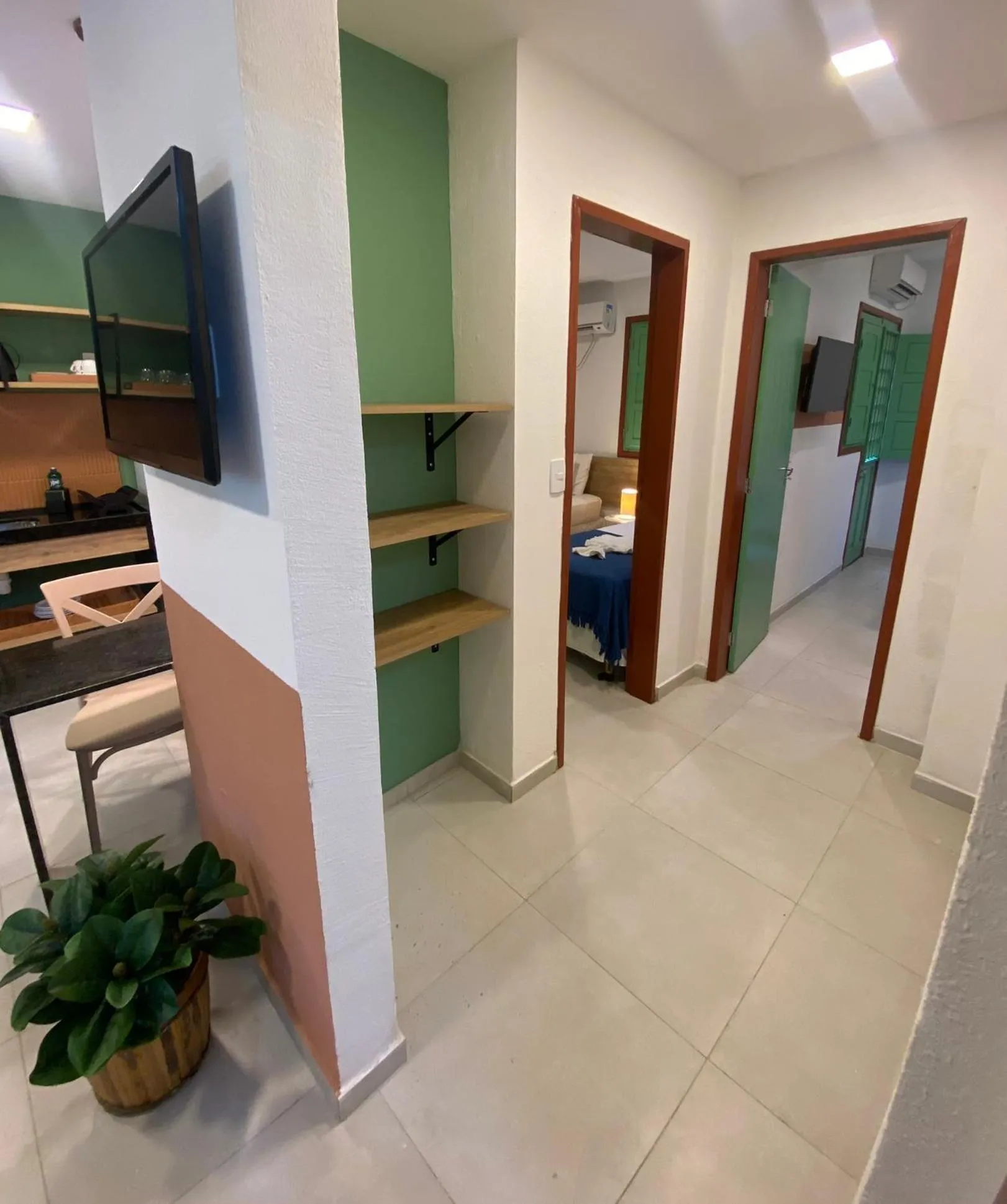 microwave in Chalés Praias do Sul