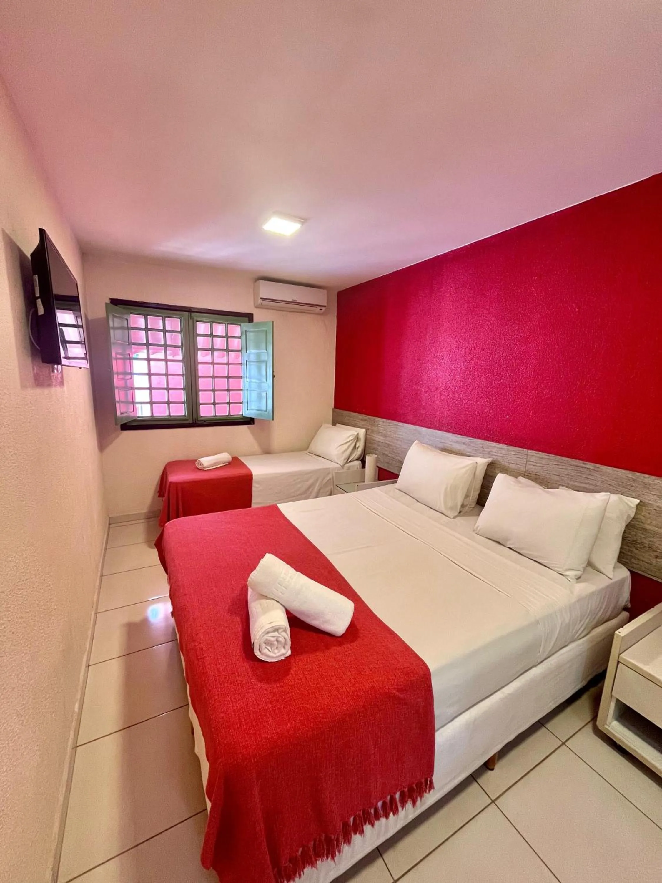 Bedroom, Bed in Chalés Praias do Sul