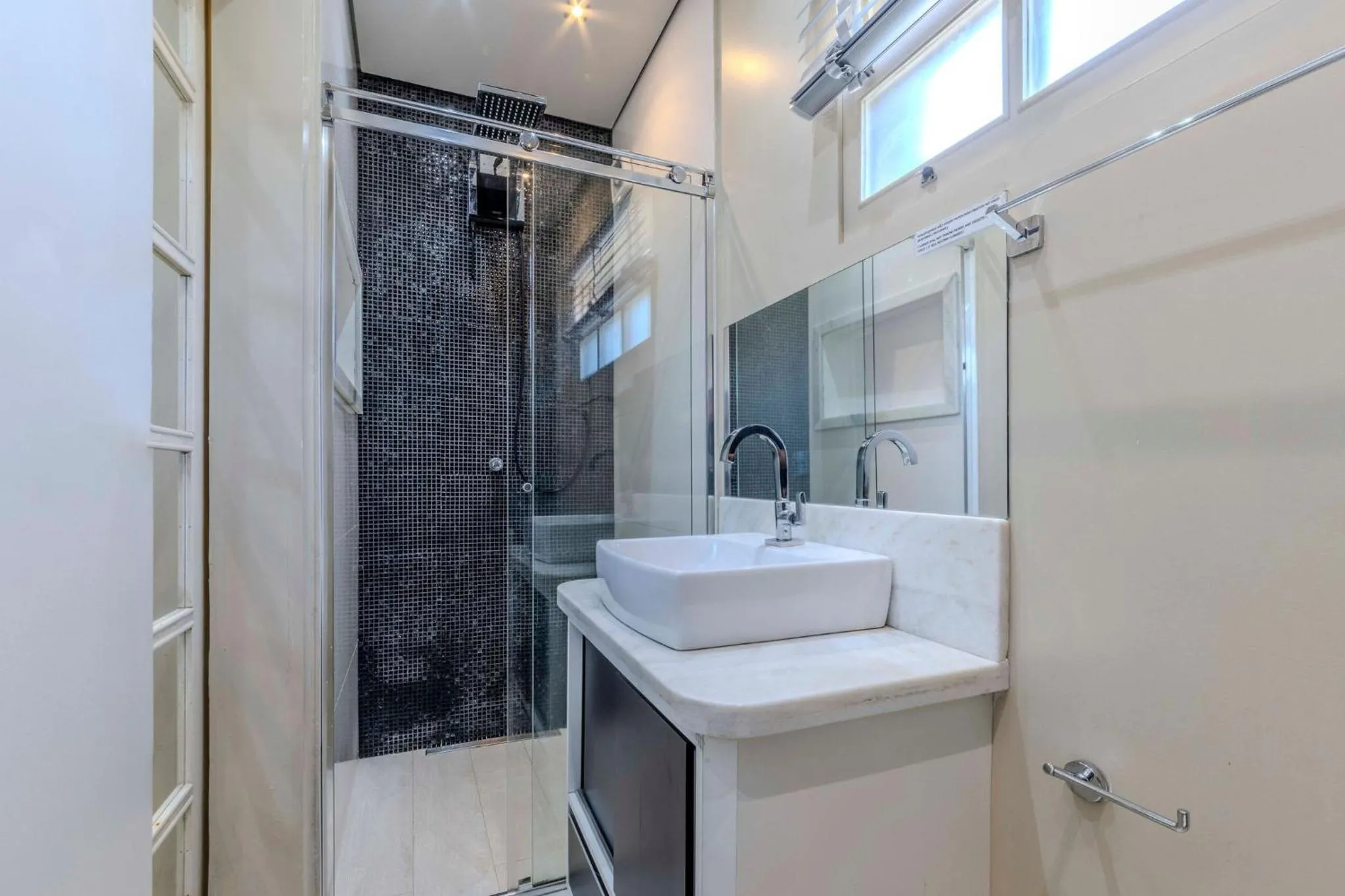 Shower in Casa Condominio Piccola Paraty