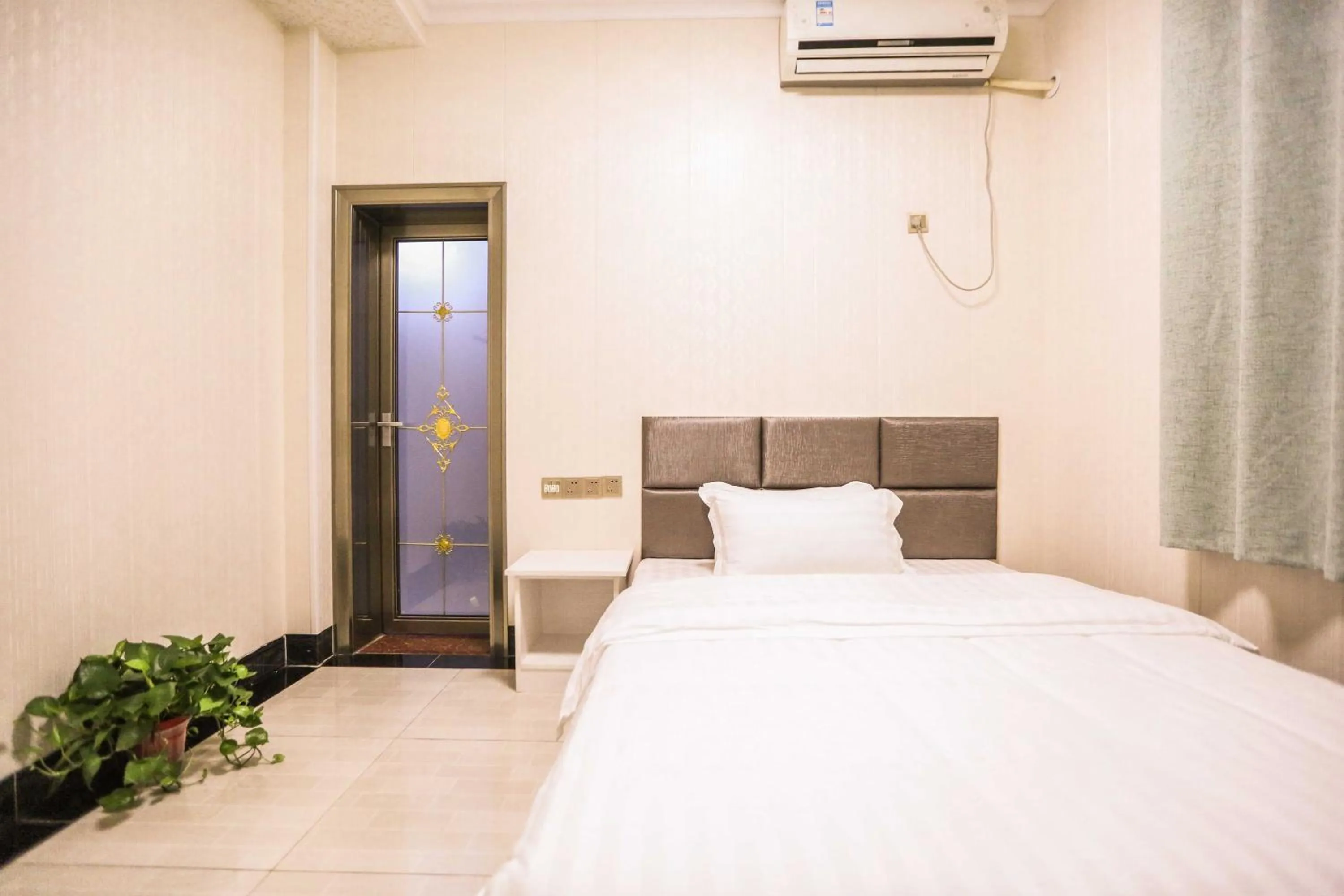 Bed in Nanjing Lafei Hotel Lukou Airport Branch