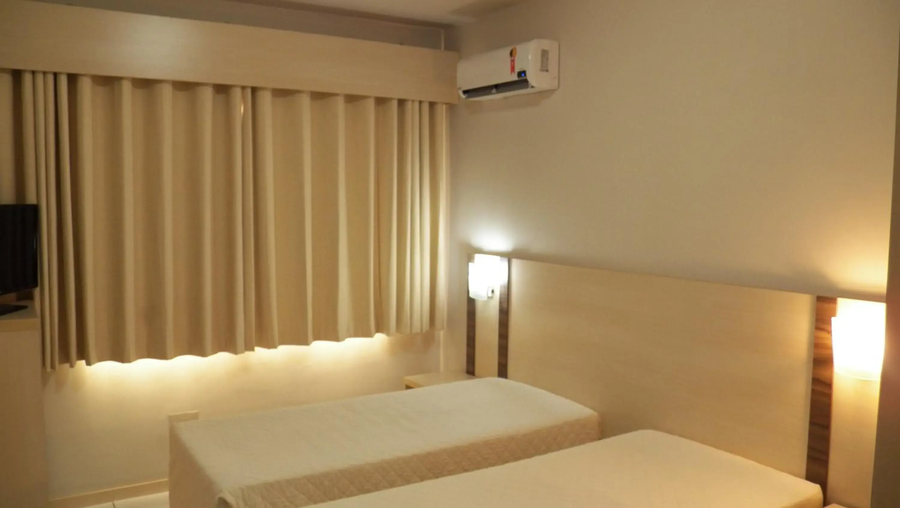 Economy Twin Room - single occupancy in Canoas Parque Hotel Economy Twin Room - single occupancy in Canoas Parque Hotel