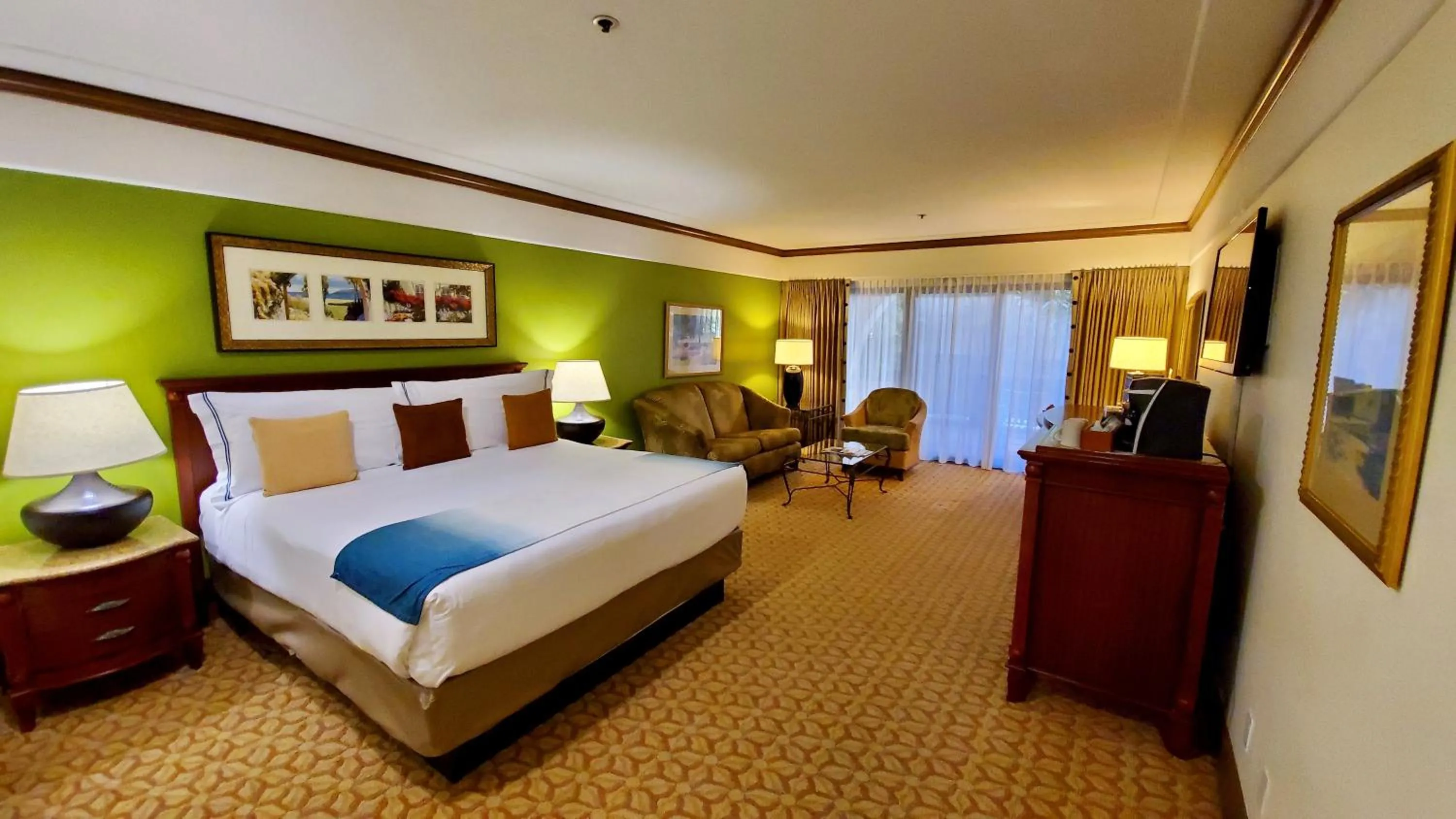 Photo of the whole room, Bed in Harbor View Inn