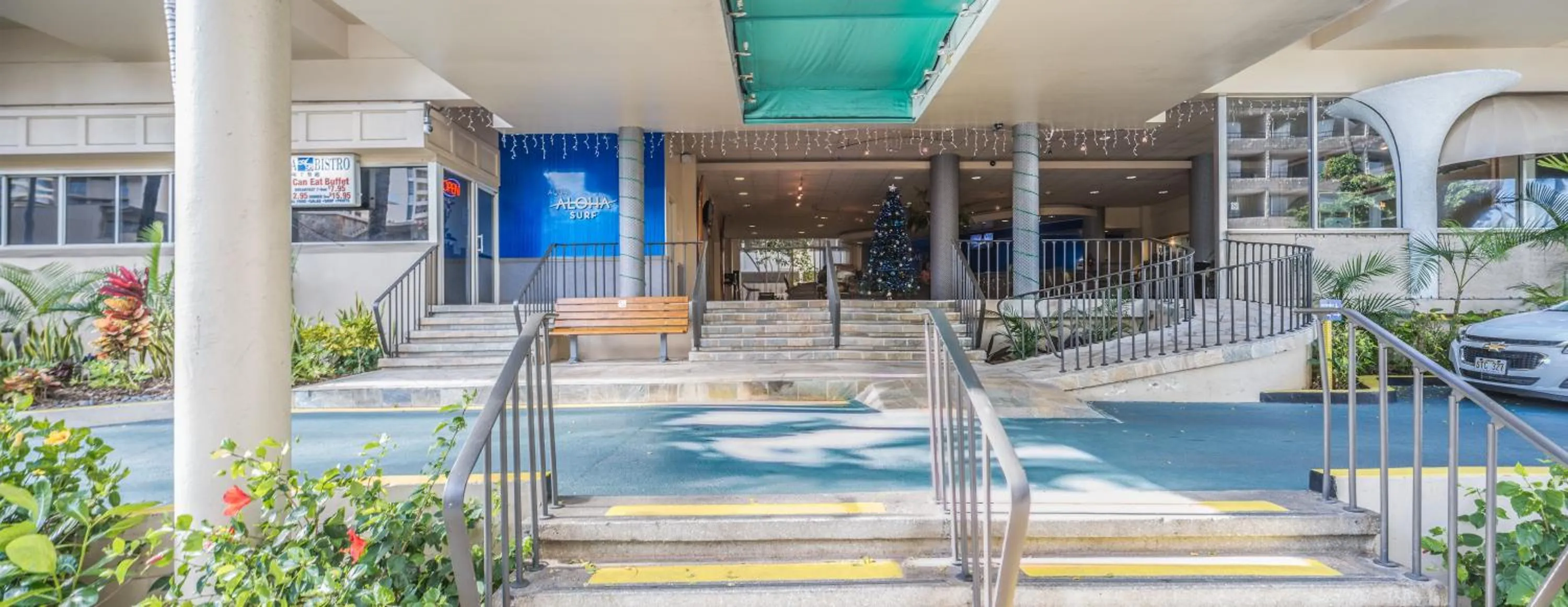 Facade/entrance in Beautiful Studio in the Heart of Vibrant Waikiki