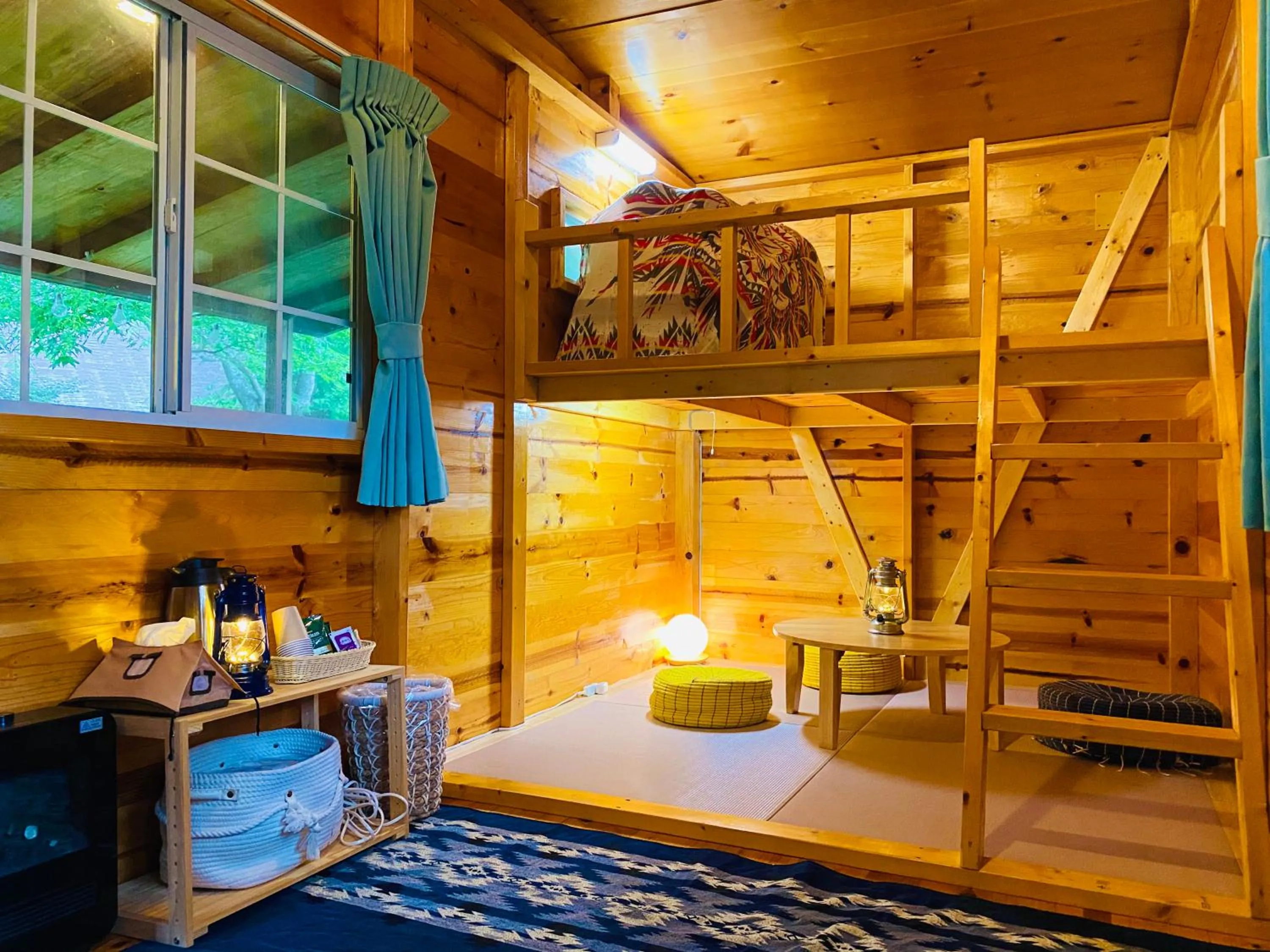 Photo of the whole room in Ikoisanso