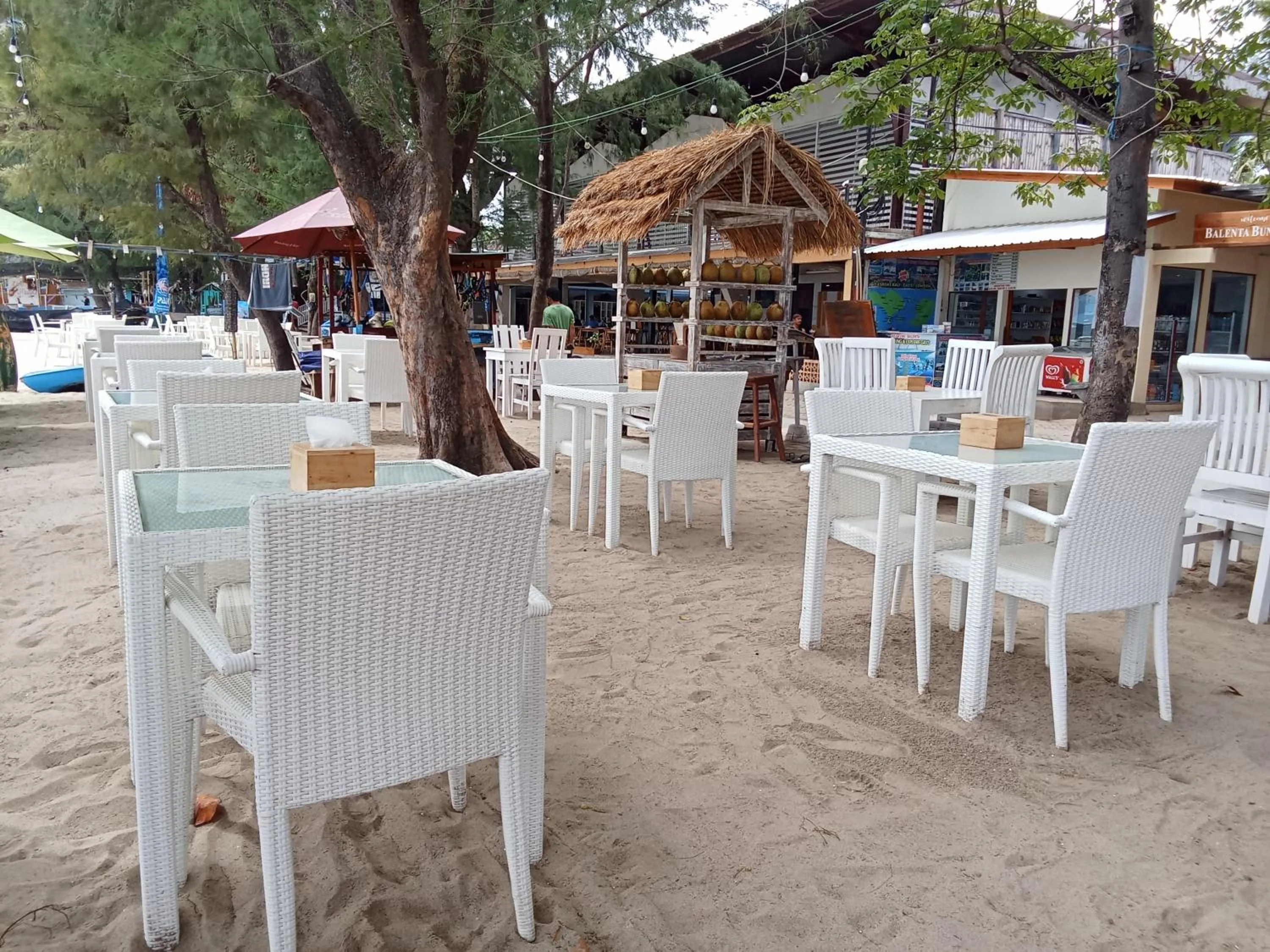 Beach in Balenta Bungalow Gili Trawangan