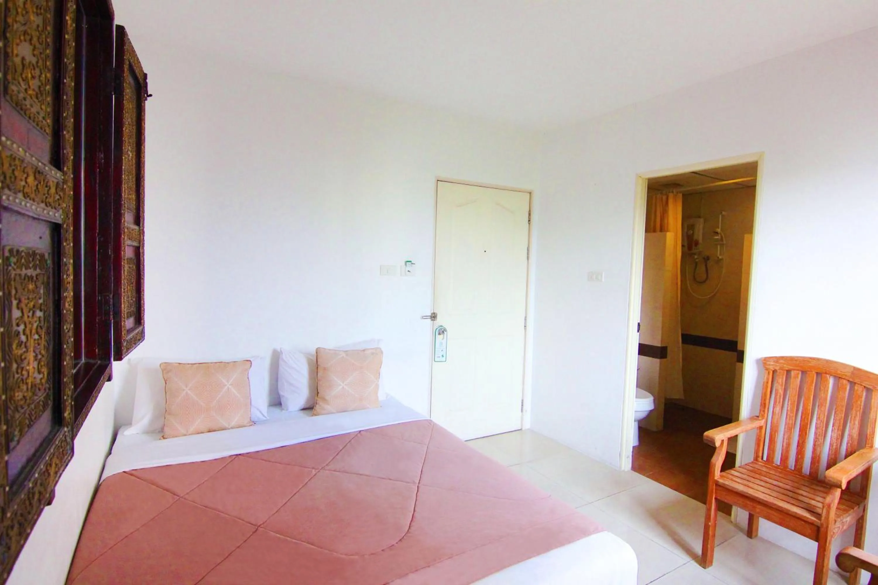 Bedroom, Bed in Bansabai Hostelling International