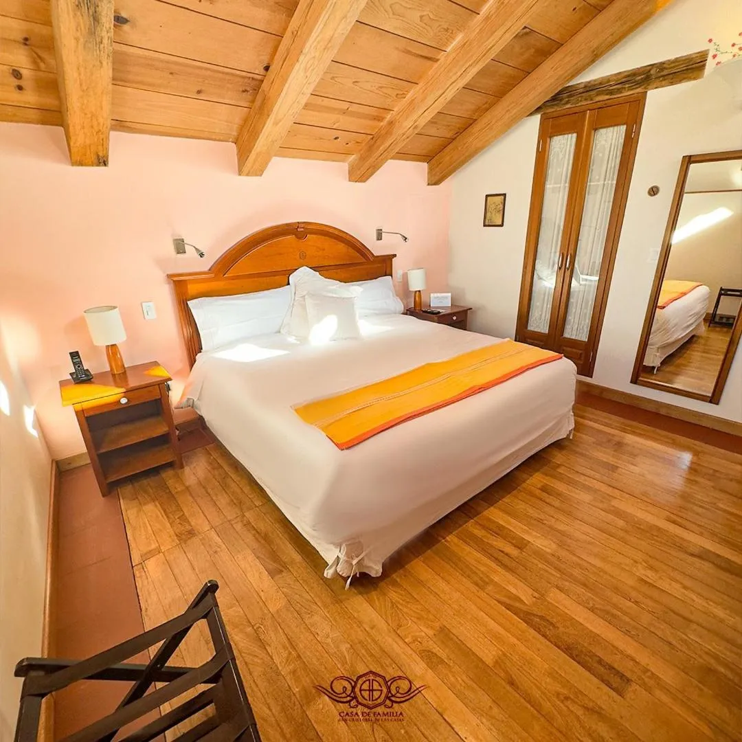 Property building, Bed in Hotel Casa de Familia de San Cristobal