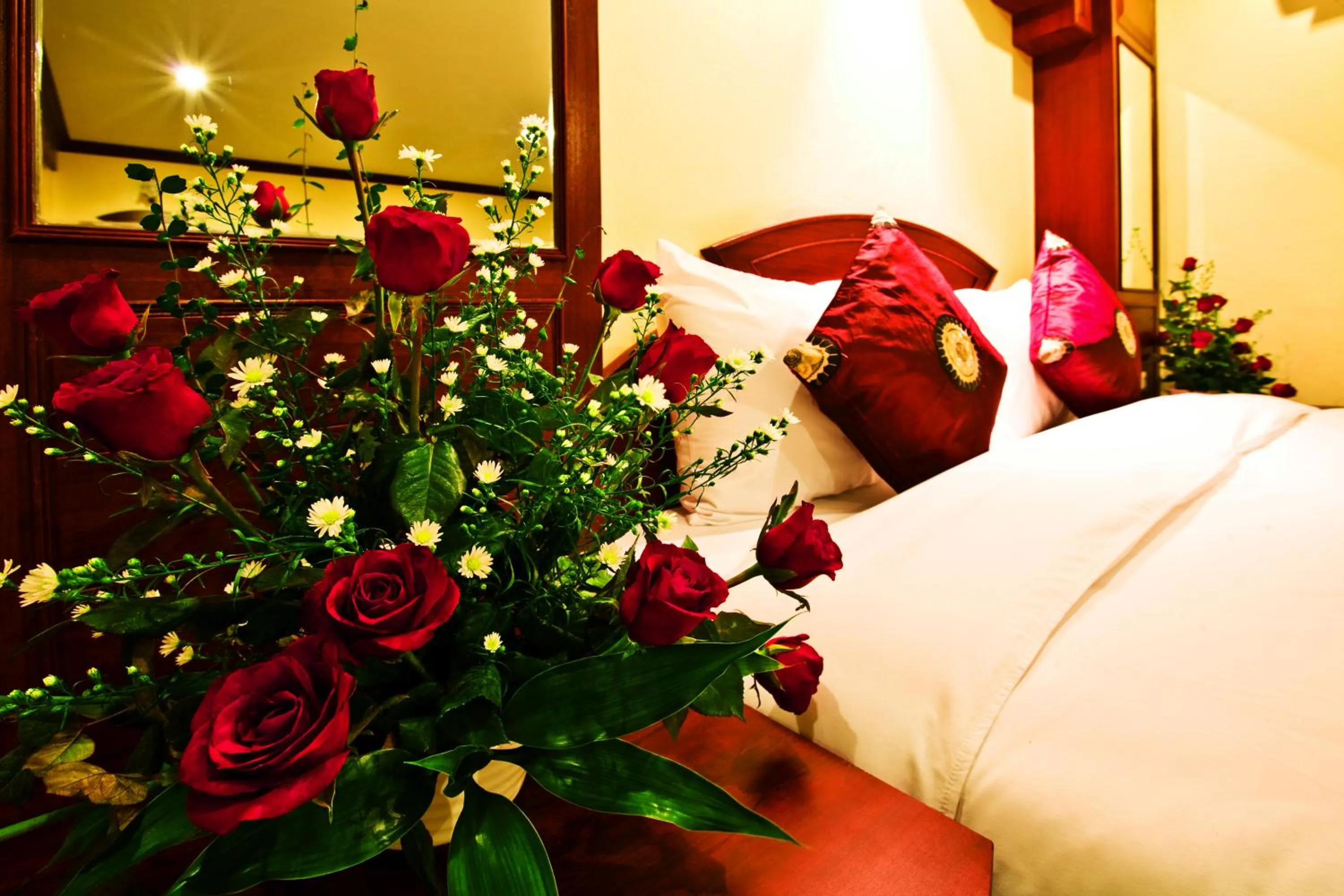 Bedroom, Bed in Baan Sudarat Hotel