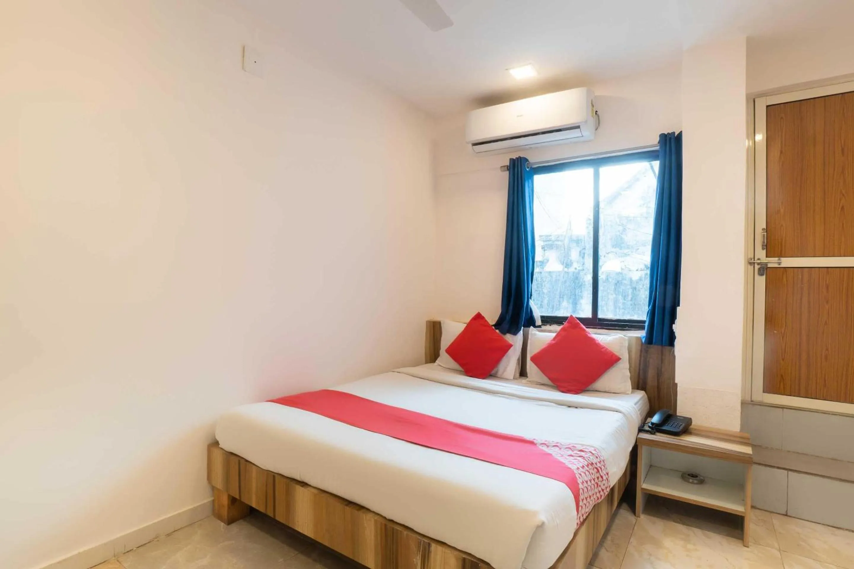 Bedroom in Hotel O Swell