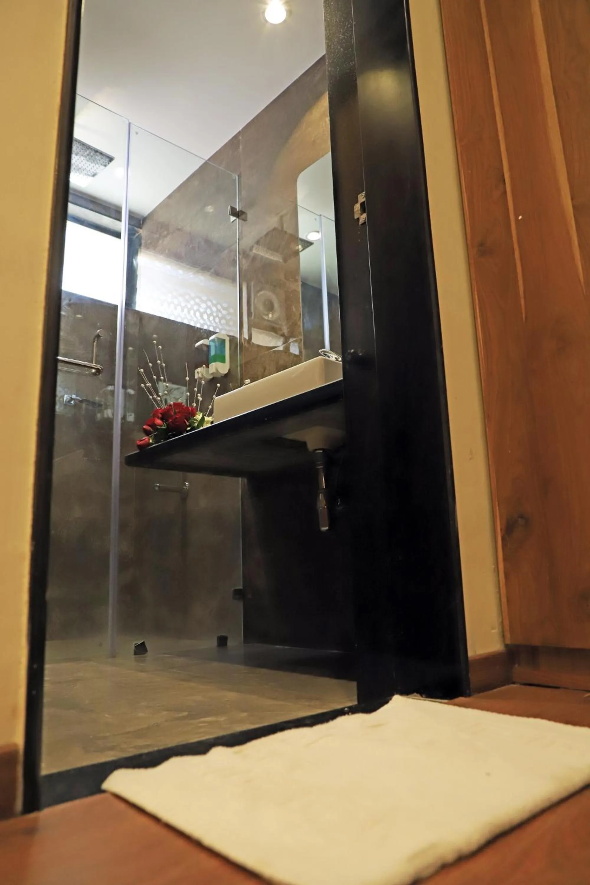 Bathroom in Sai Neem Tree Hotel