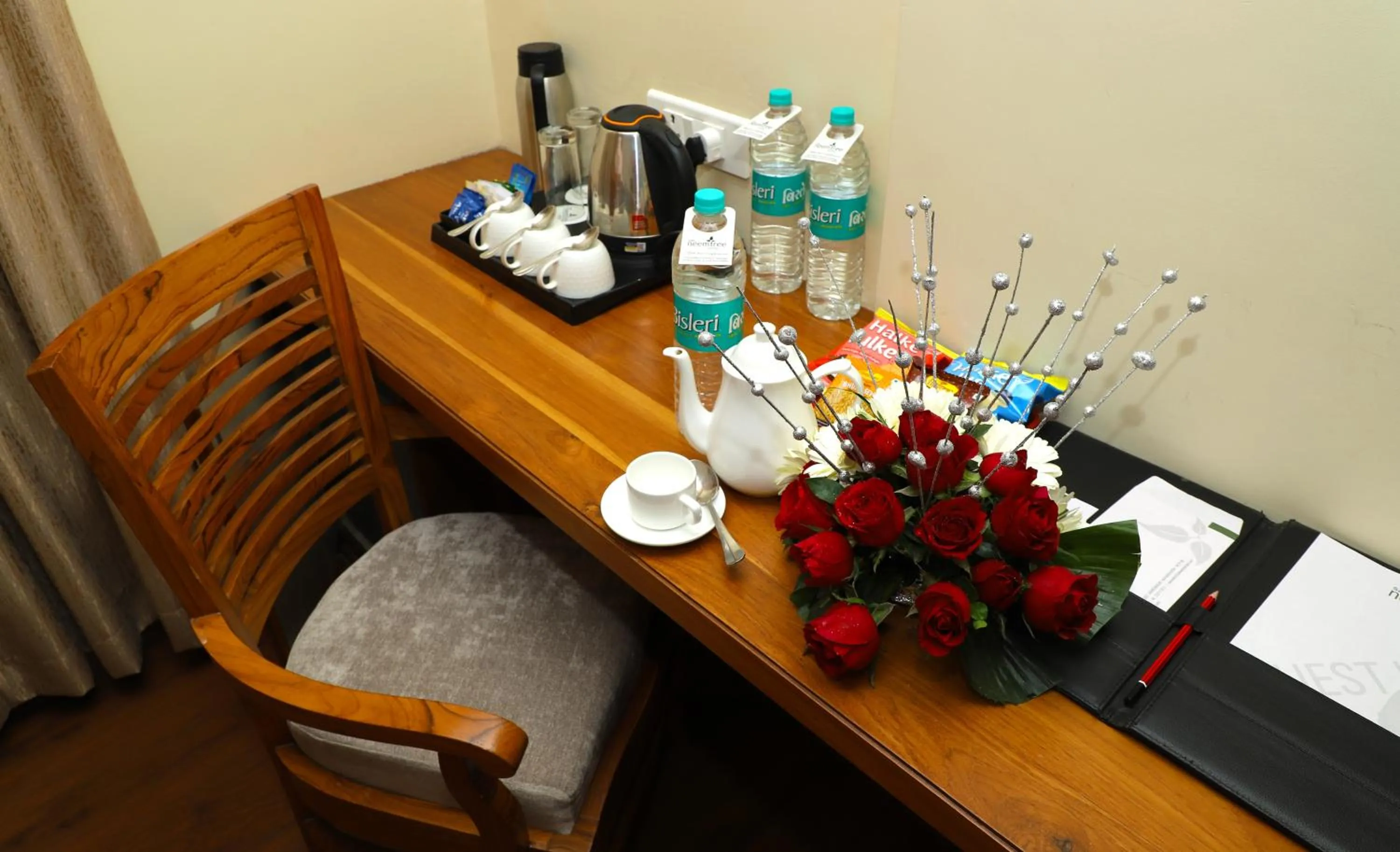 Coffee/tea facilities in Sai Neem Tree Hotel