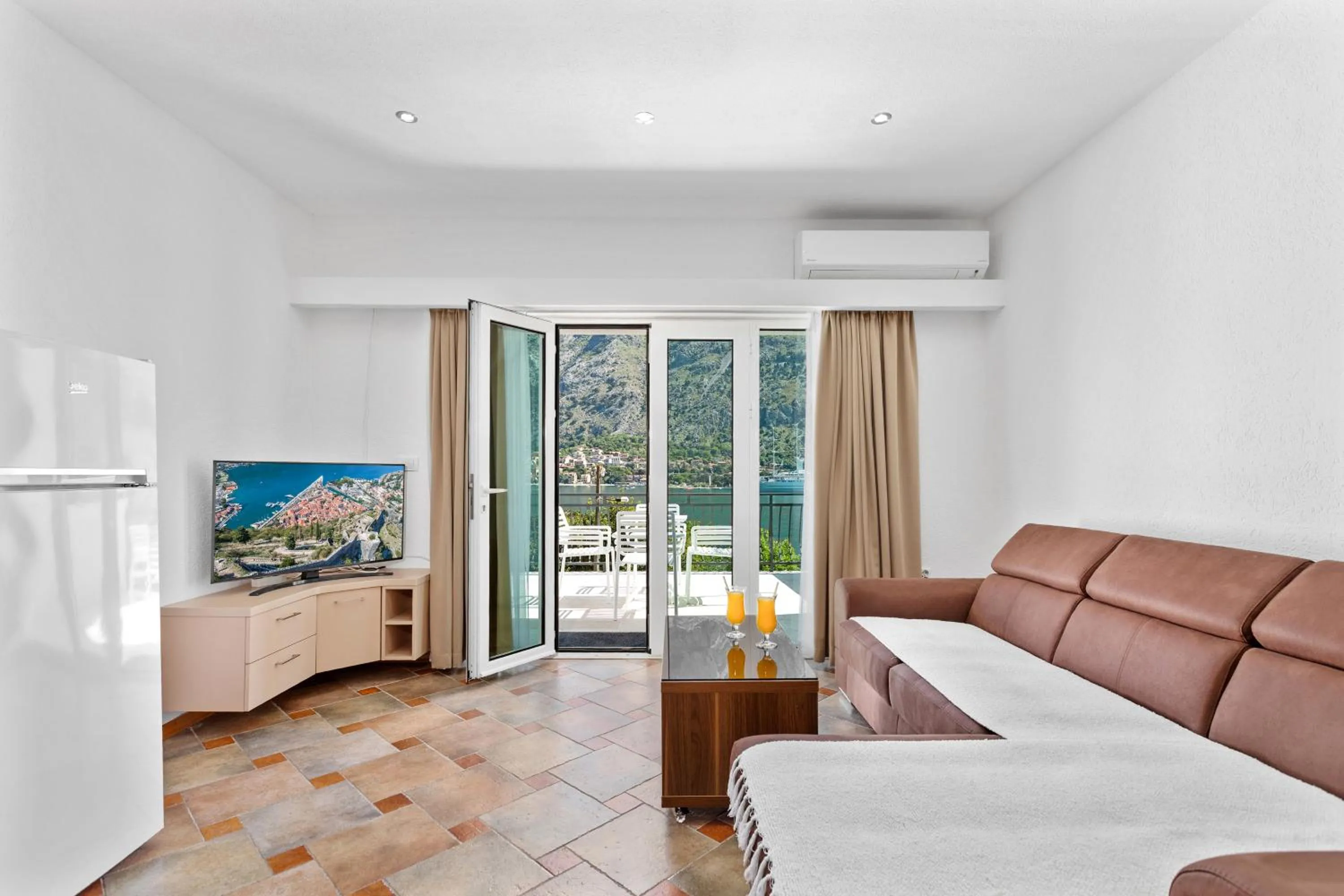 Living room, Bed in Apartments Dončić