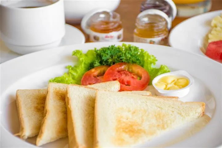 Continental breakfast in Kaluku Gili Resort