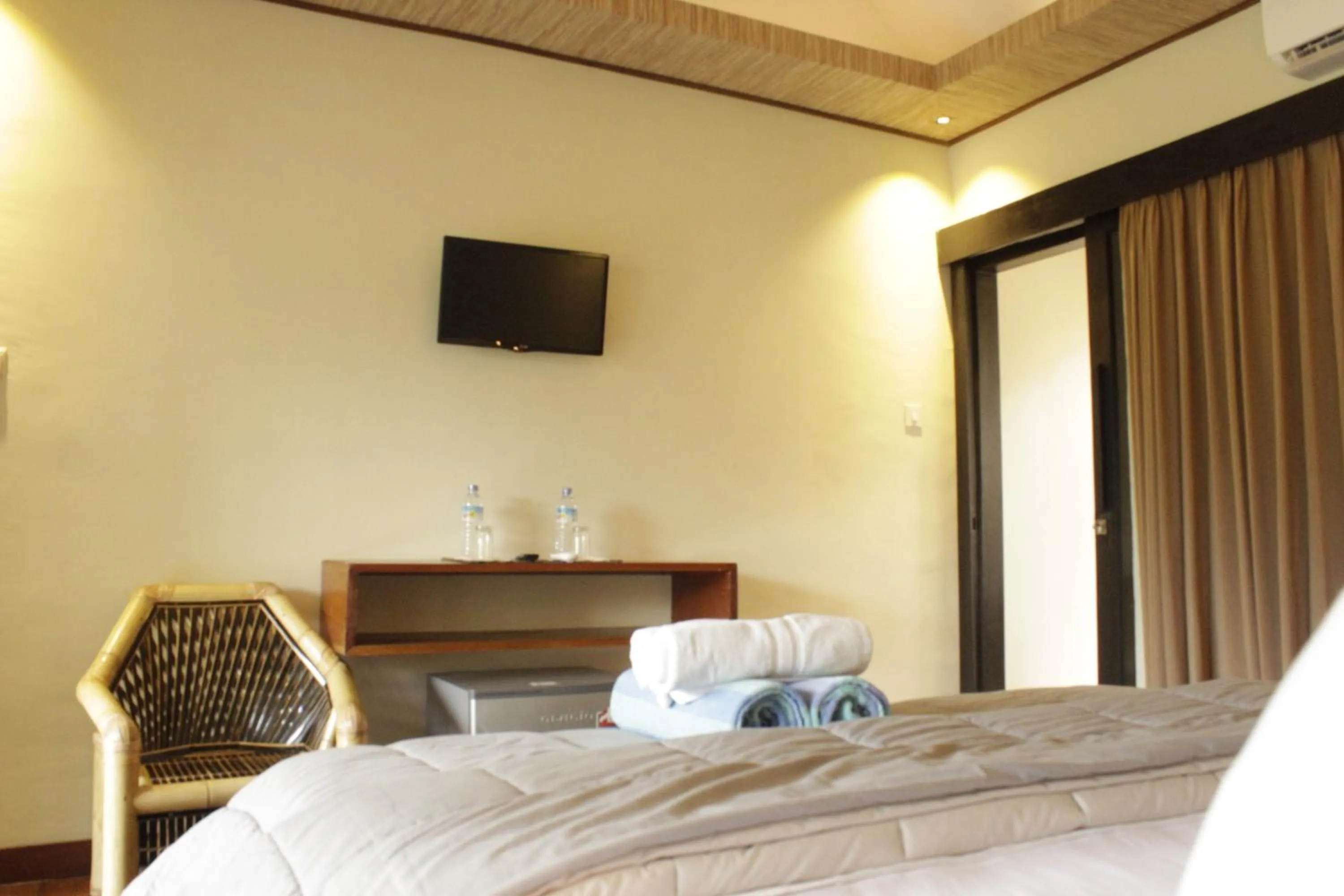 Bed in Kaluku Gili Resort