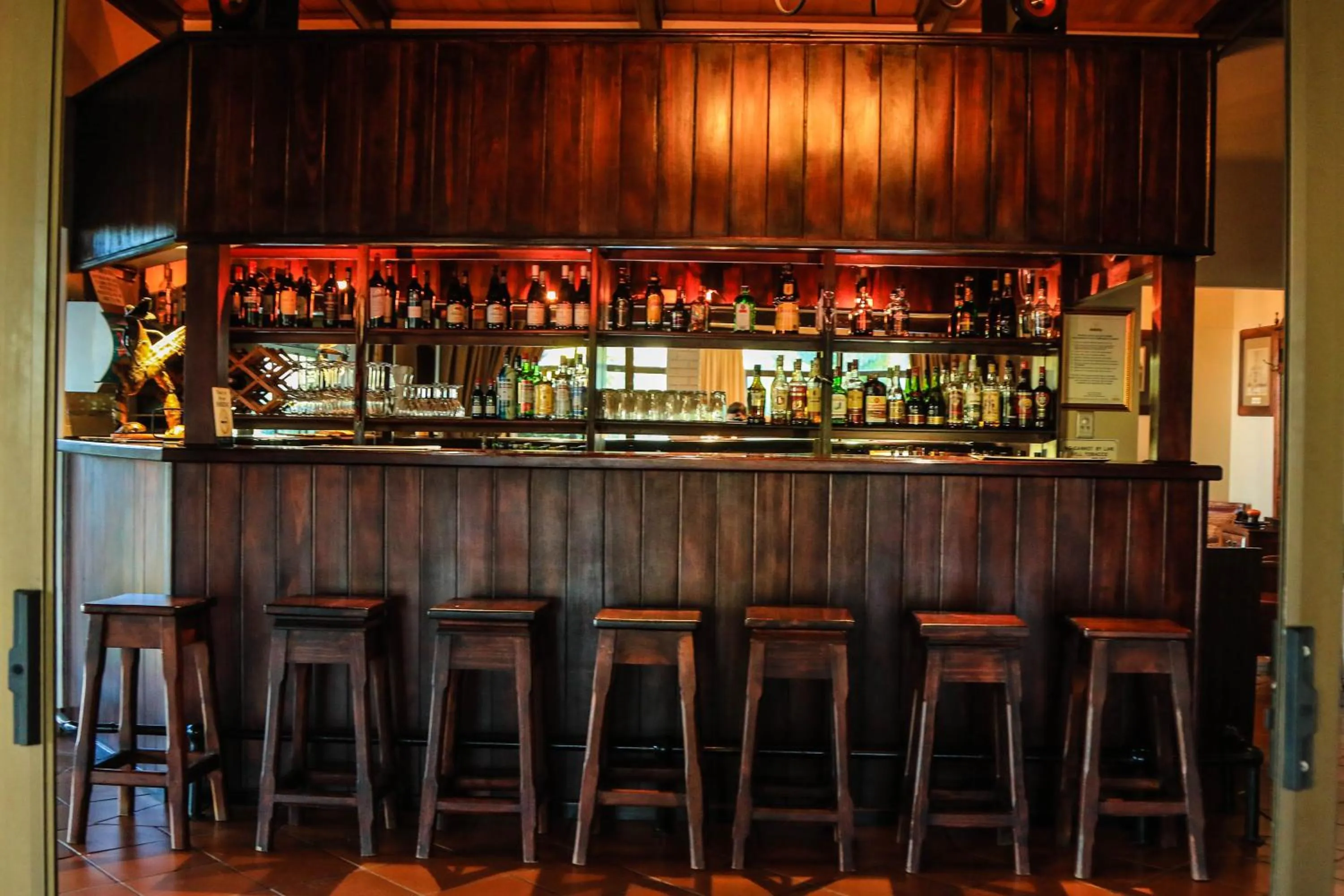 Restaurant/places to eat in Newcastle Country Lodge