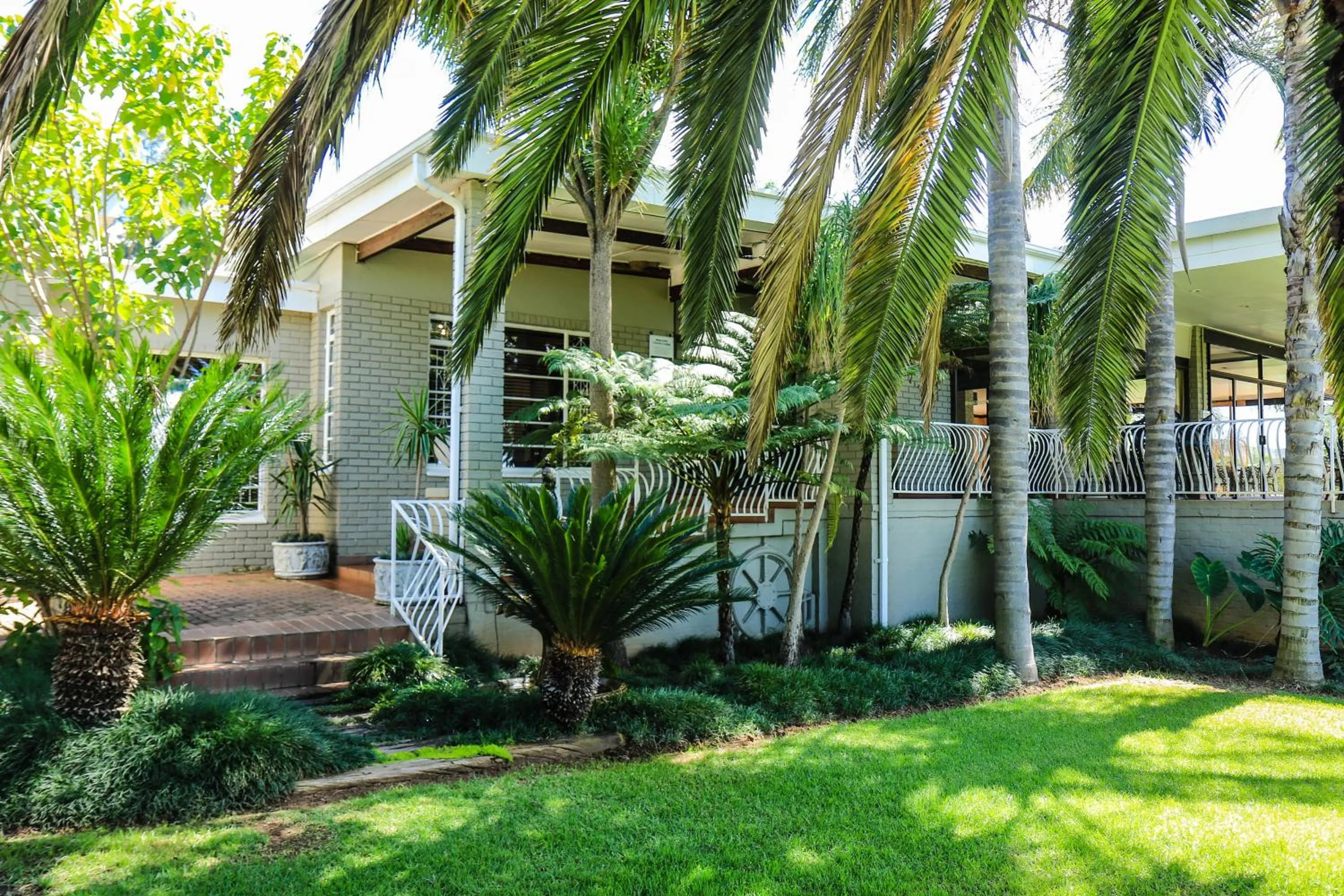 Property building in Newcastle Country Lodge