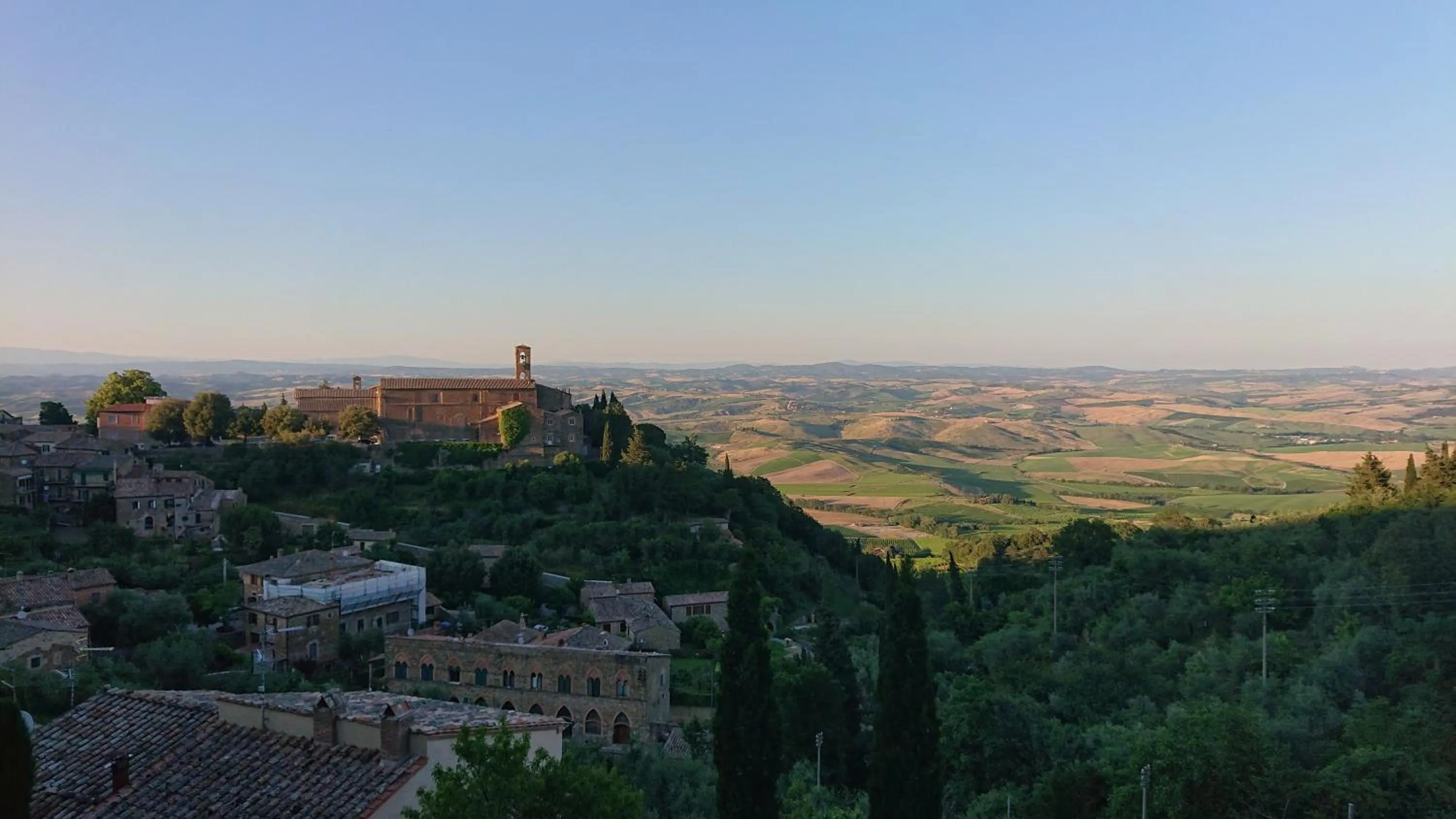 Photo of the whole room in Tuscany View Montalcino