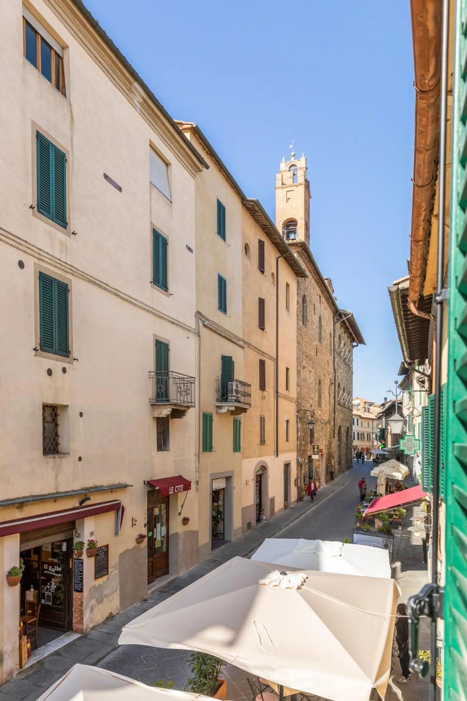 Property building in Tuscany View Montalcino