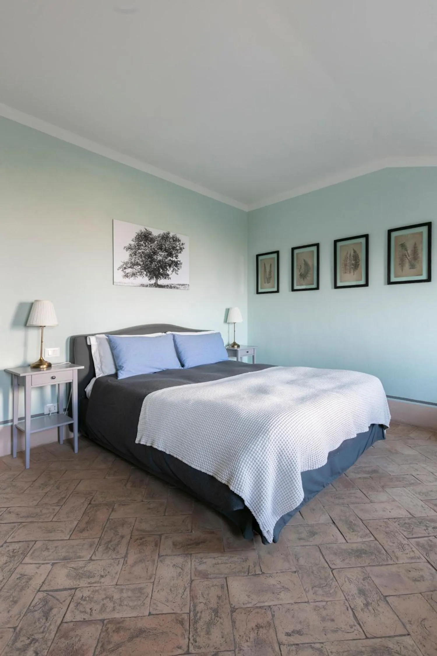 Photo of the whole room, Bed in Tuscany View Montalcino