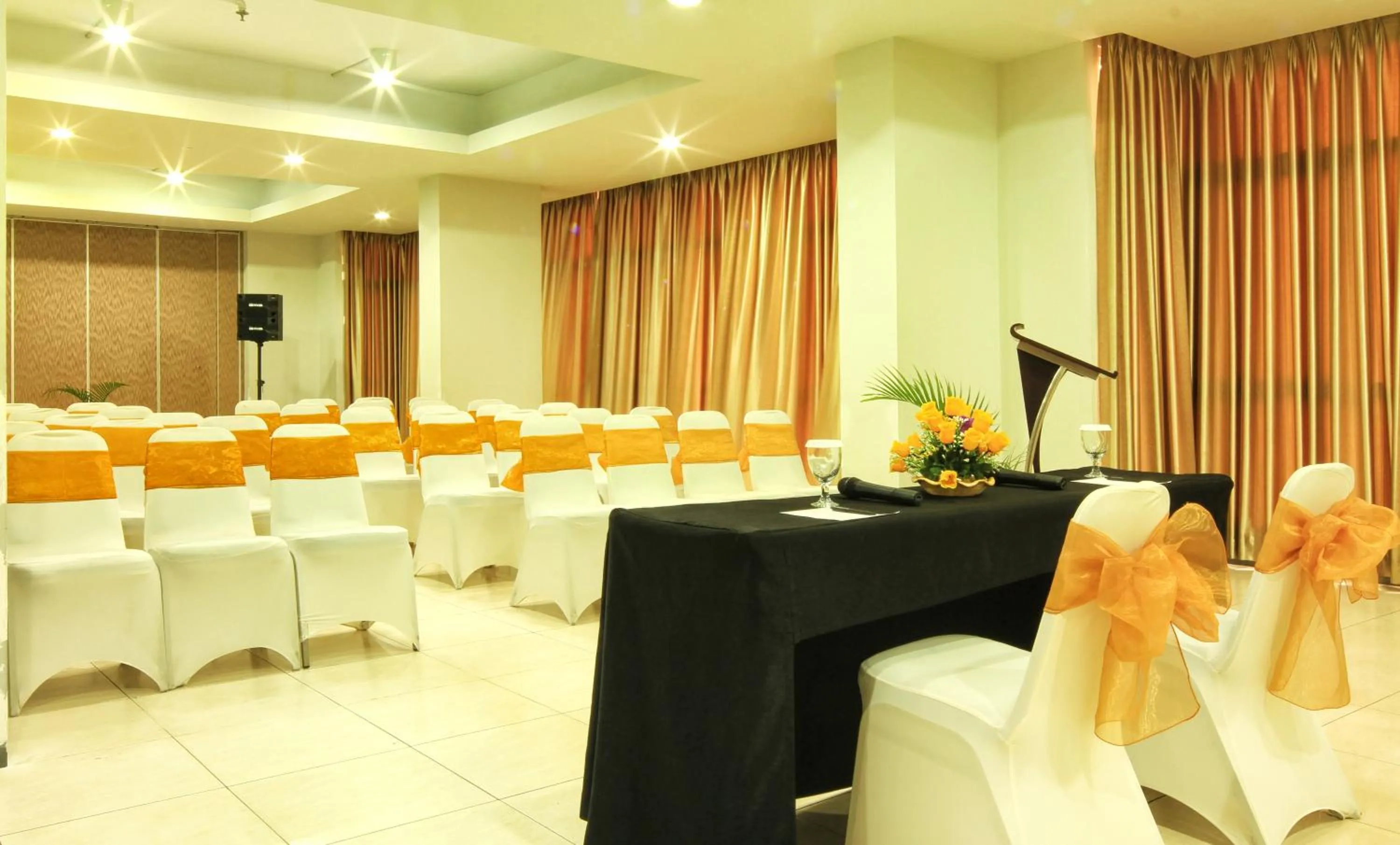 Banquet/Function facilities in Valore Hotel