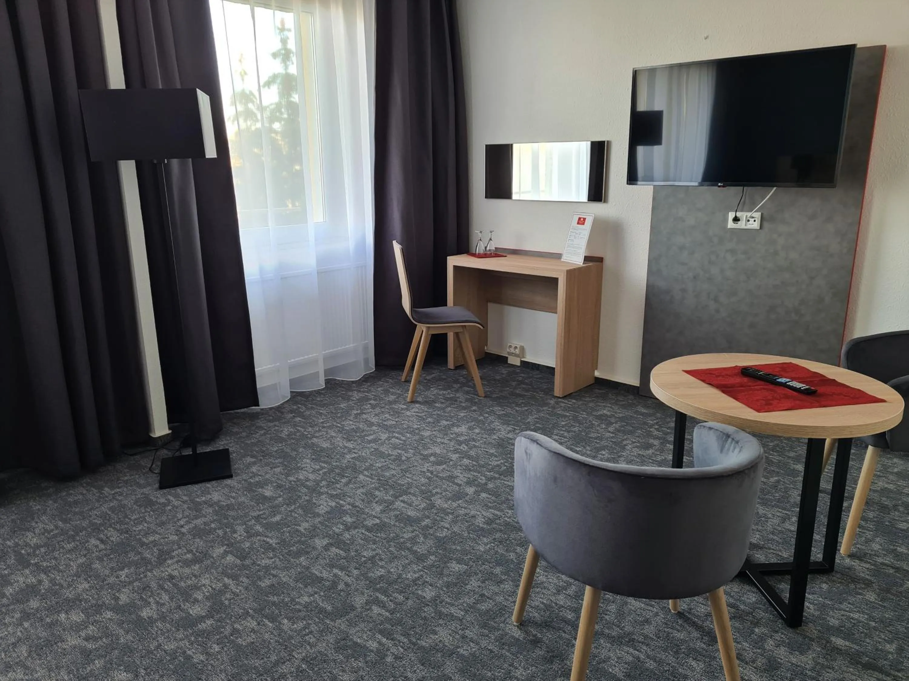 TV and multimedia in Hanse-Hotel Stendal