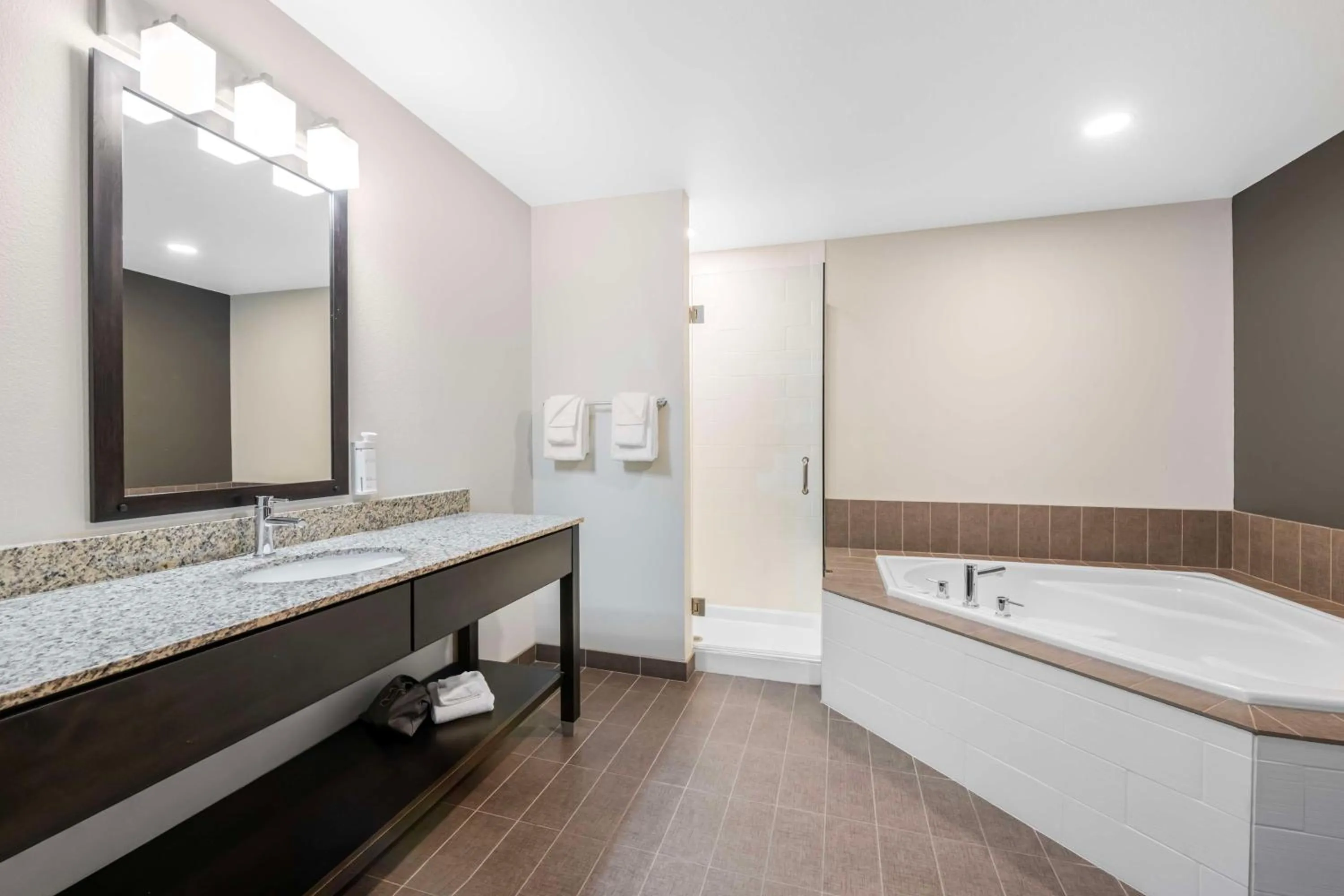 Bathroom in Magnolia Pointe; BW Signature Collection