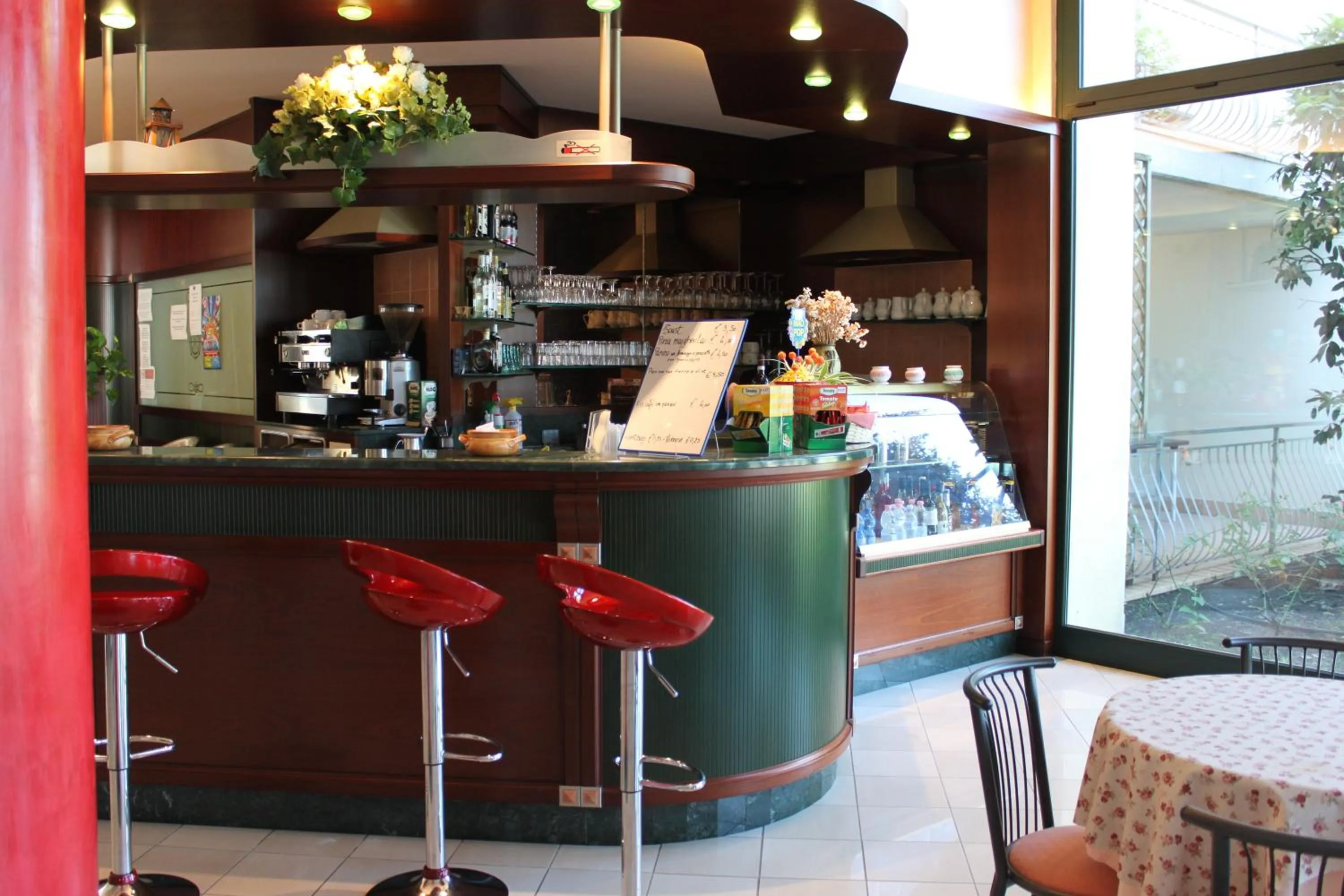 Lounge or bar in Nettuno Residence Hotel