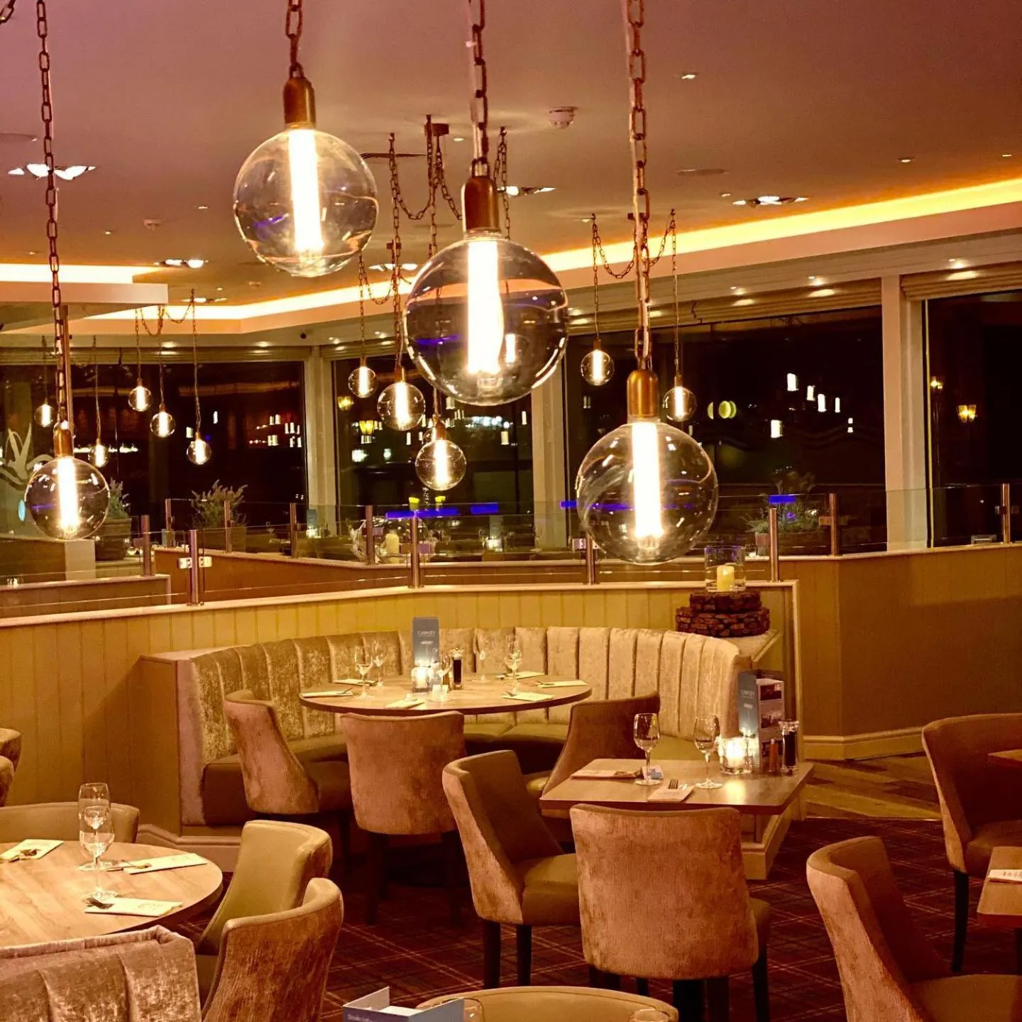 Restaurant/places to eat in Duck Bay Hotel & Restaurant