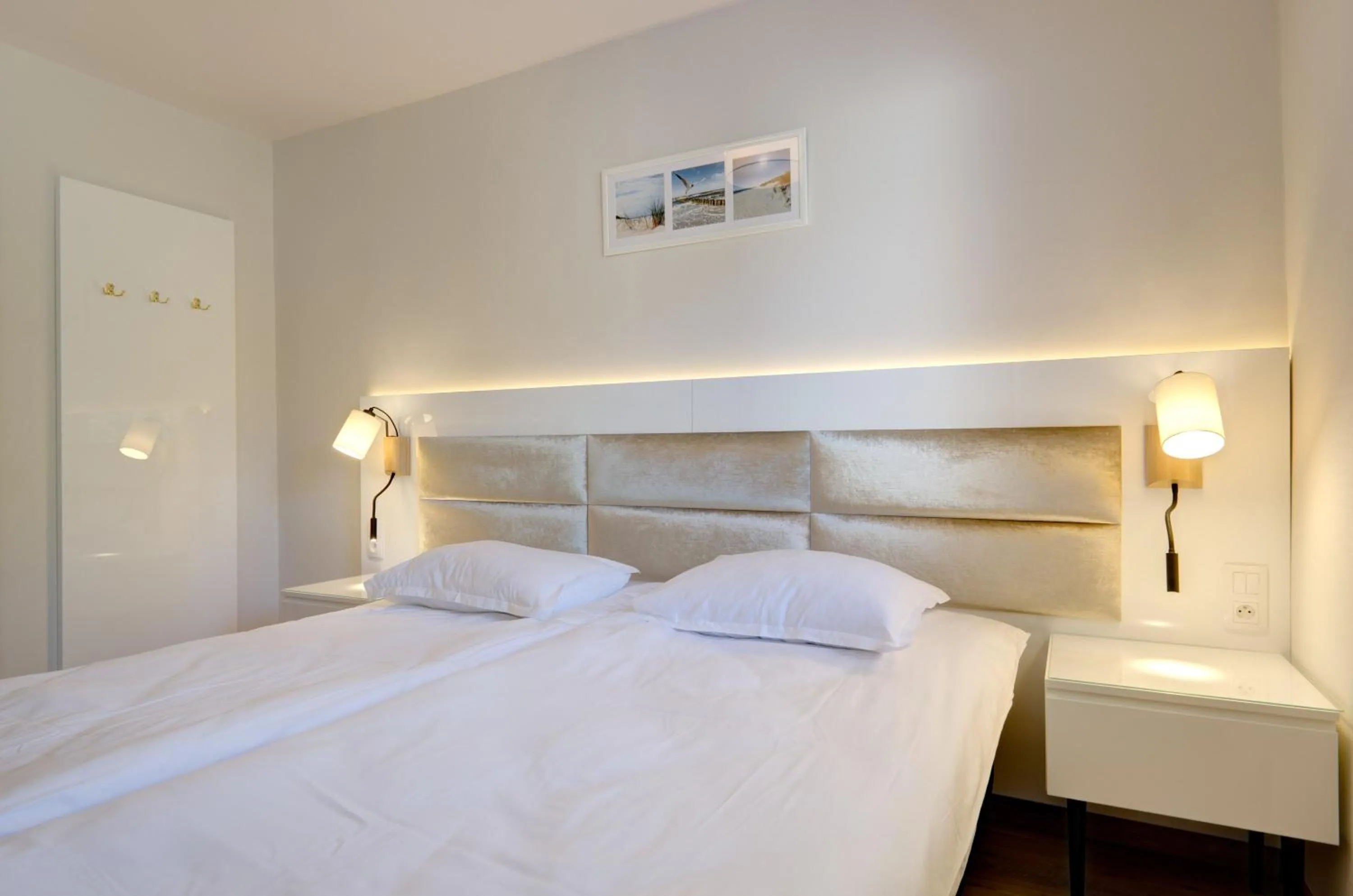 Bed in The Sun by Lubicz