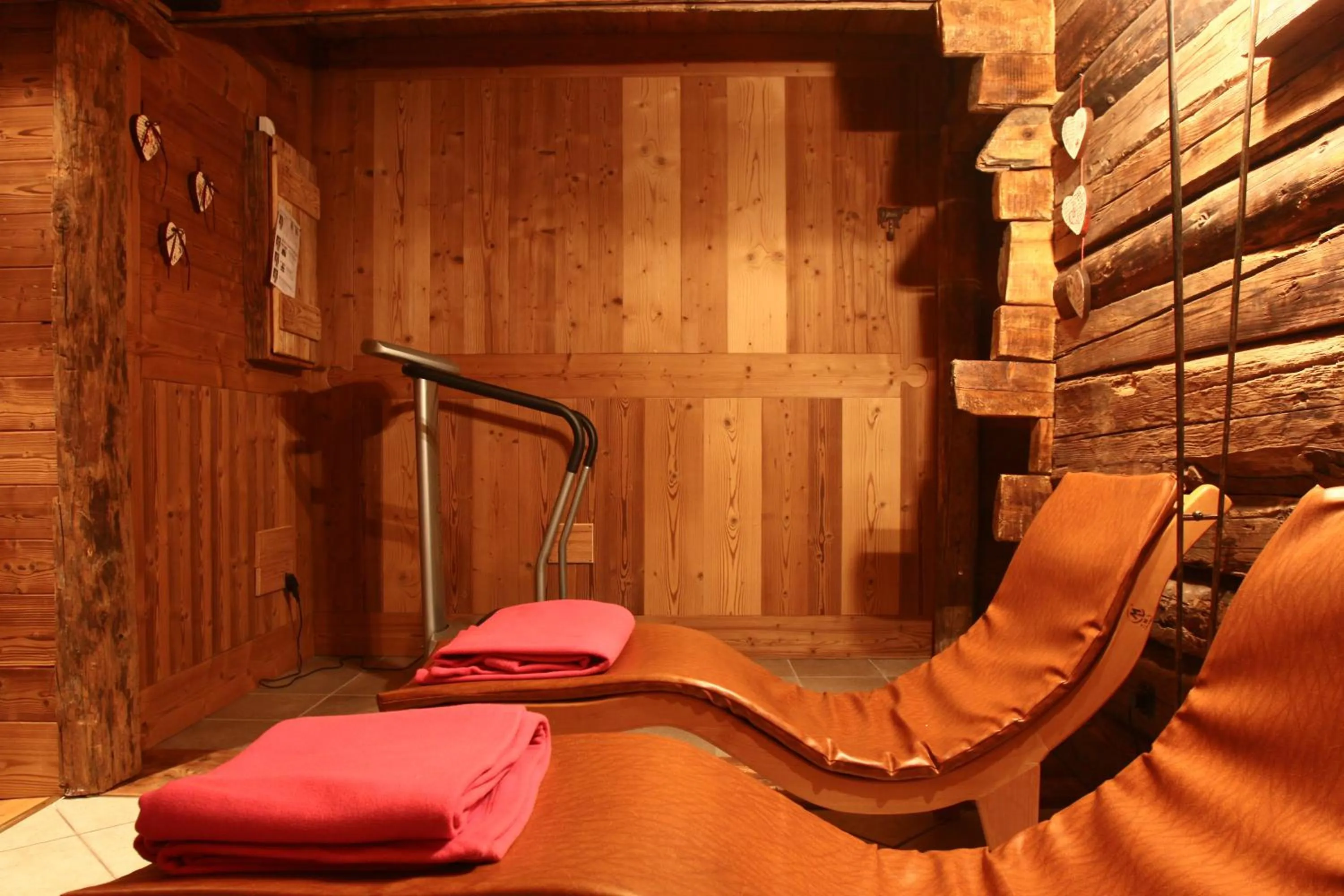 Spa and wellness centre/facilities in Albergo Boule de Neige