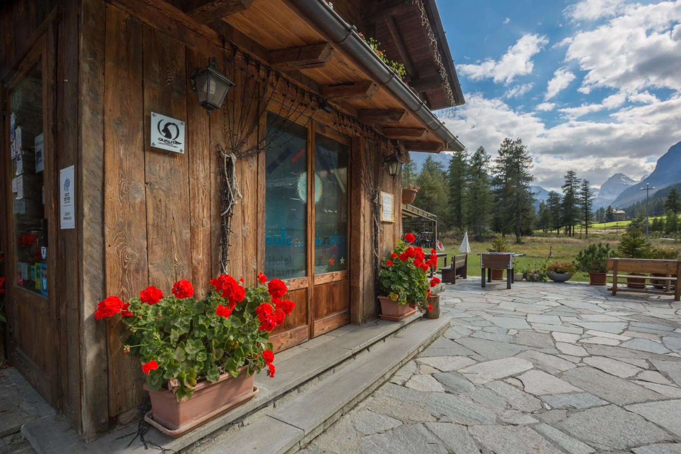 Garden in Albergo Boule de Neige