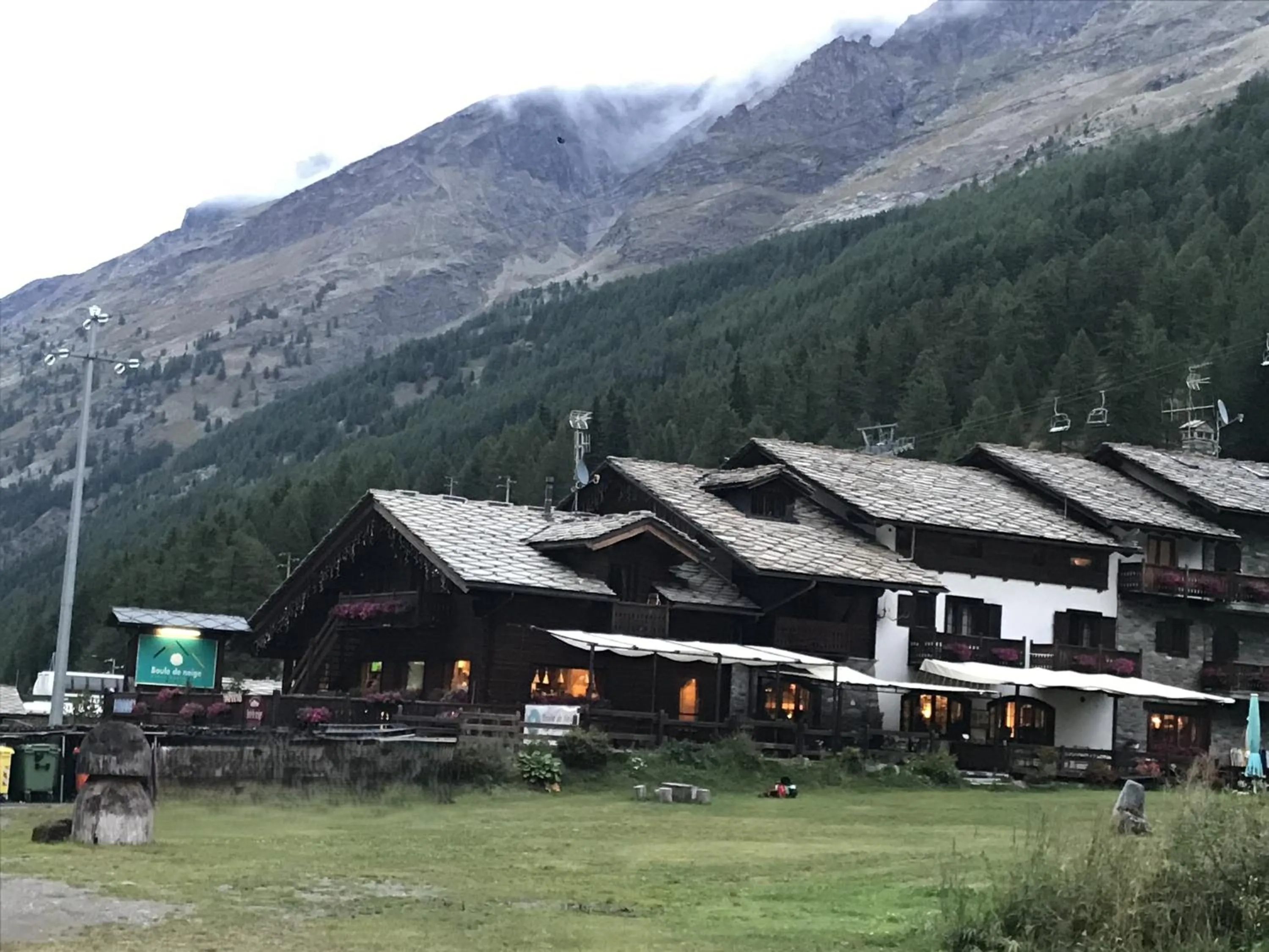 Property building in Albergo Boule de Neige