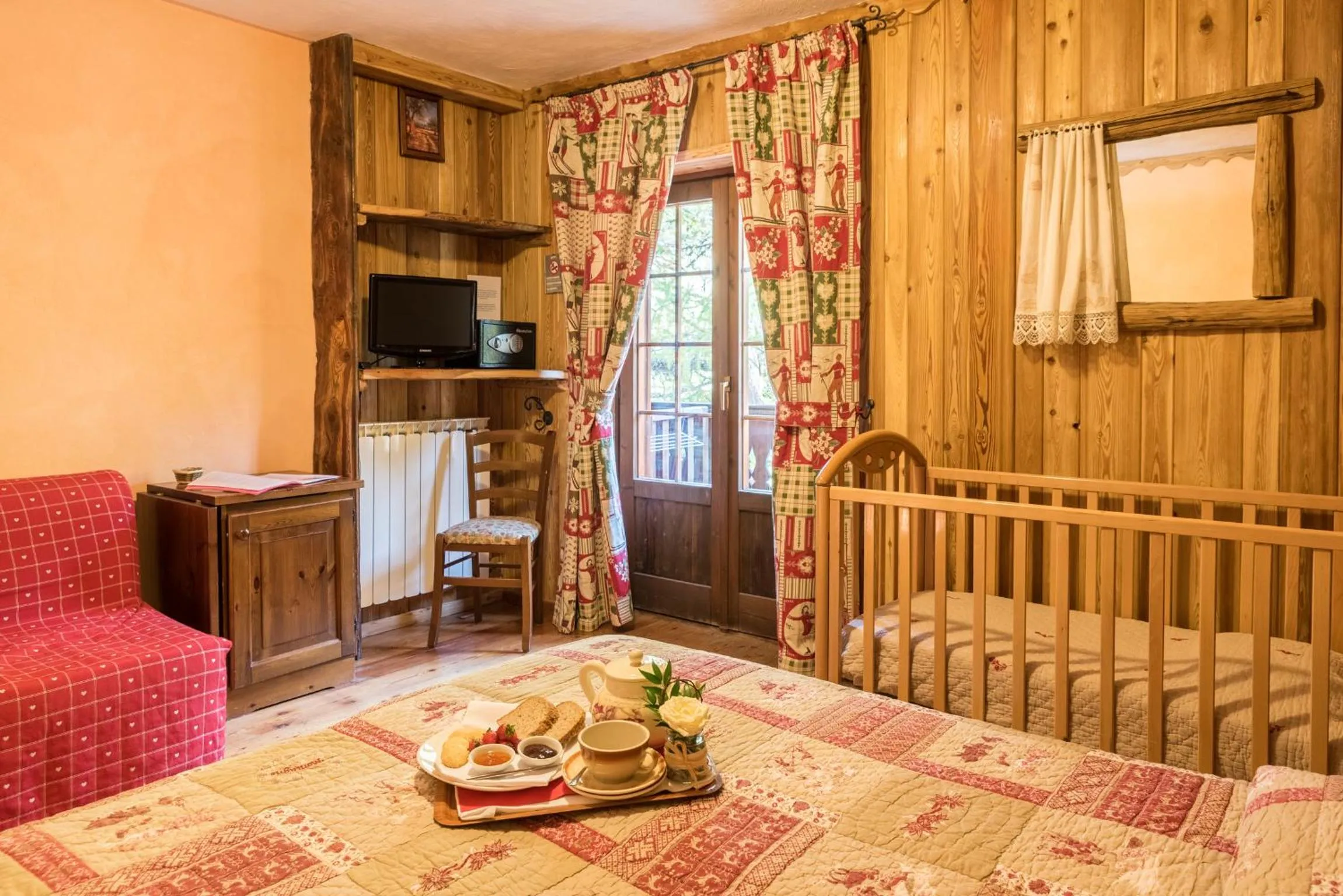 Bed in Albergo Boule de Neige