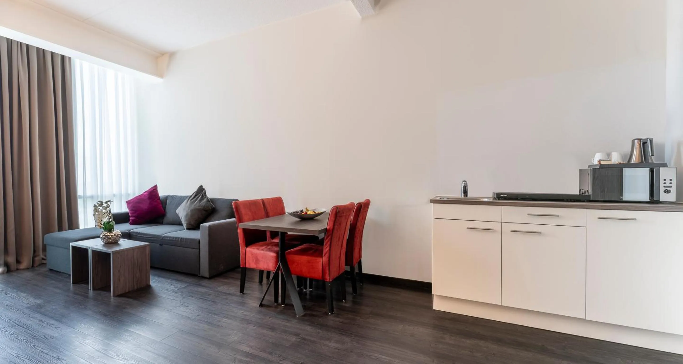 Coffee/tea facilities in PLAZA Premium Almere