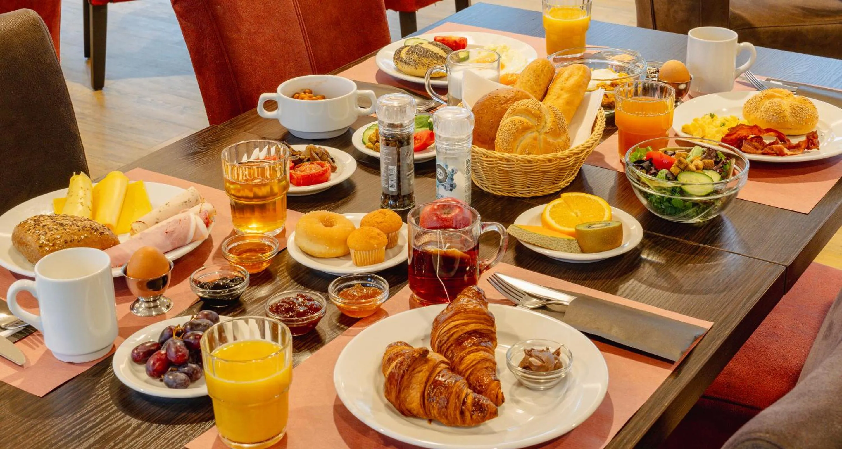 Breakfast in PLAZA Premium Almere