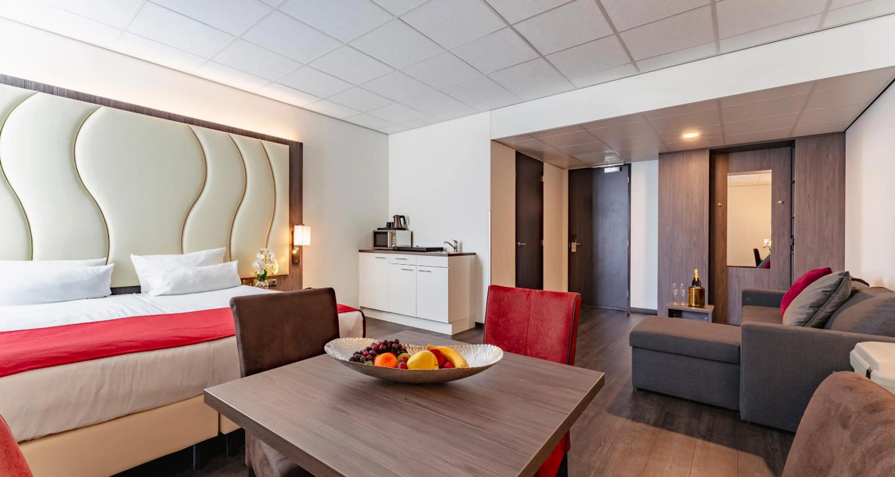 Photo of the whole room, Bed in PLAZA Premium Almere