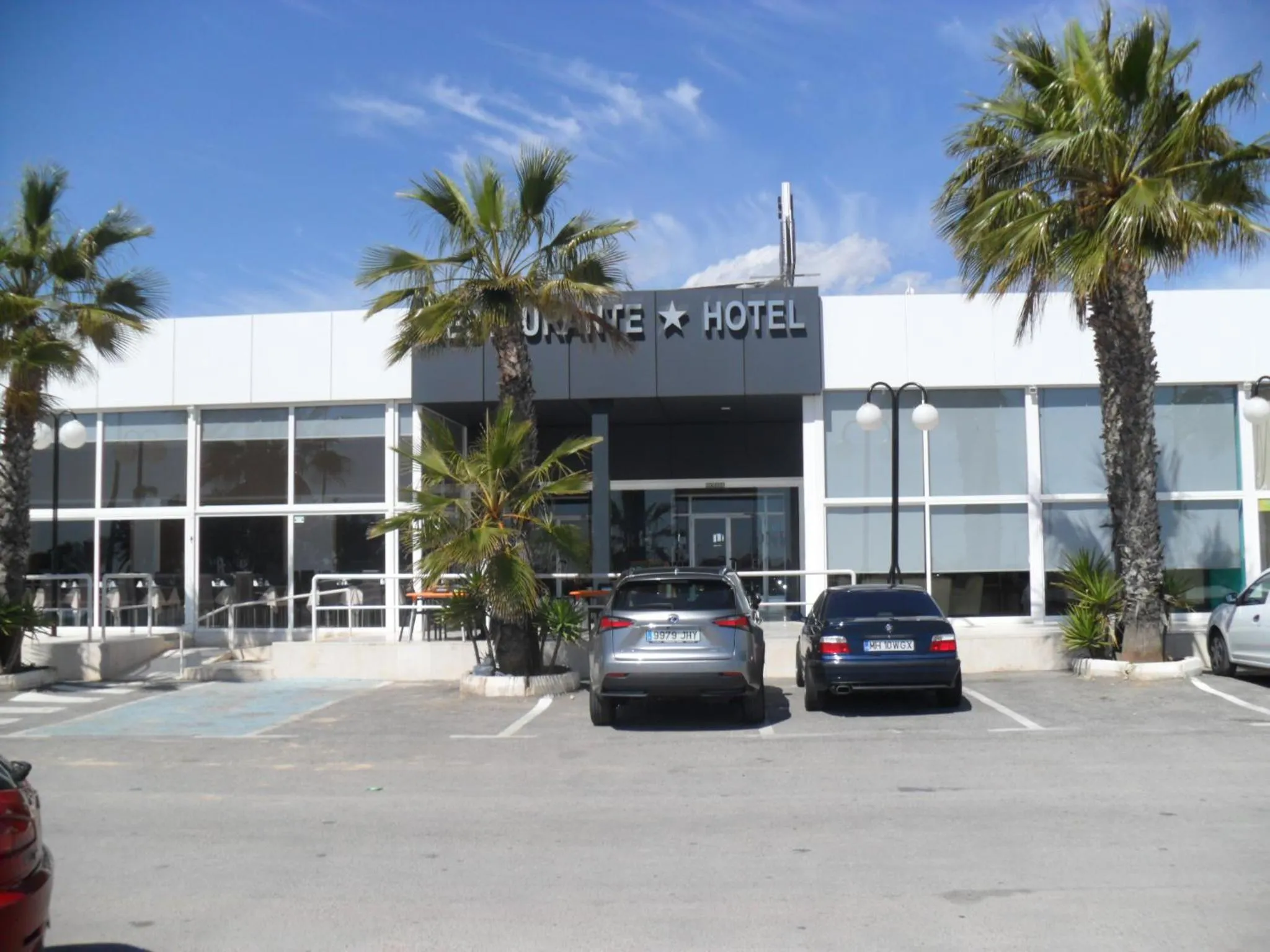 Facade/entrance in Hotel Lo Monte