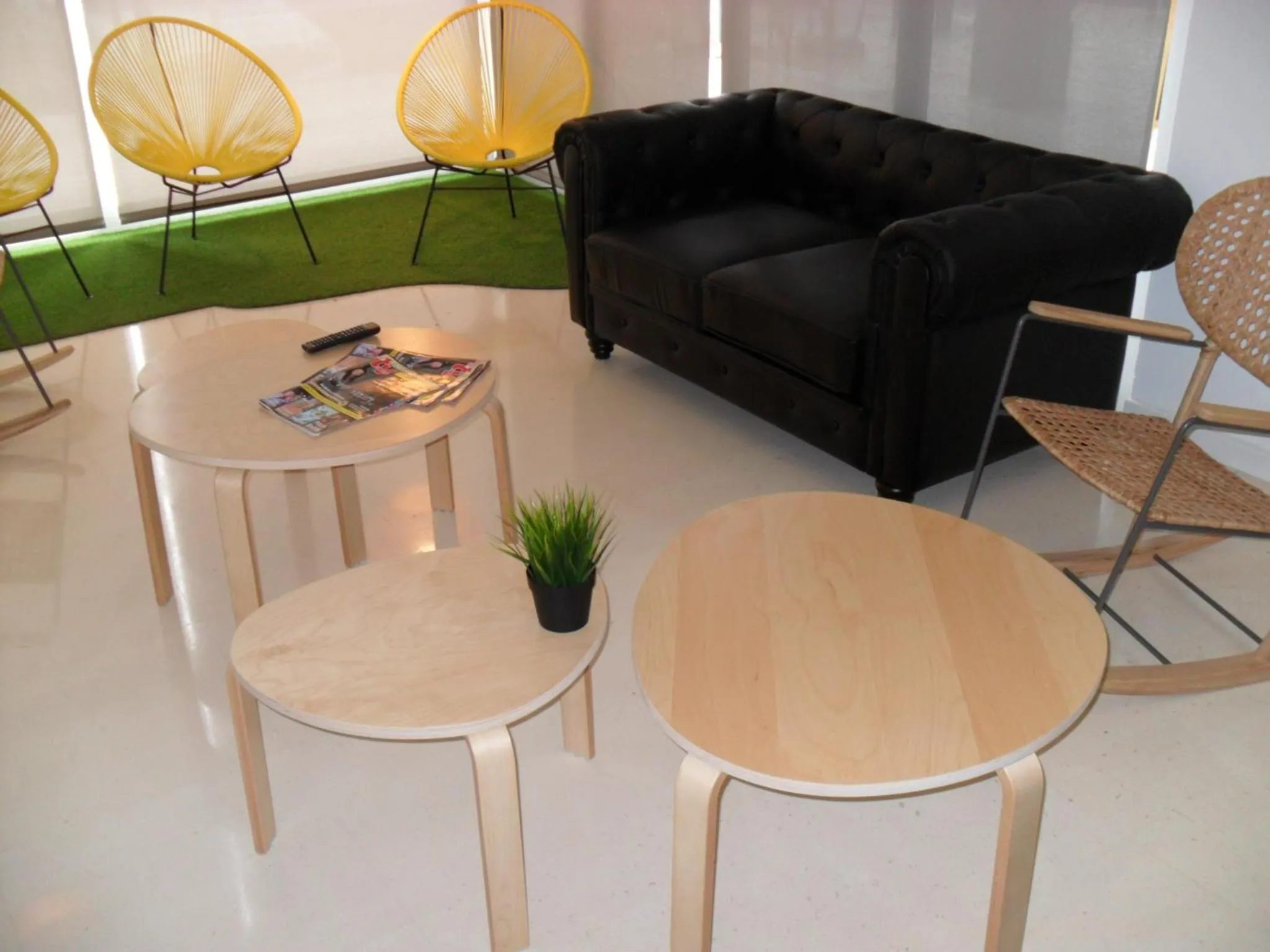 Communal lounge/ TV room in Hotel Lo Monte